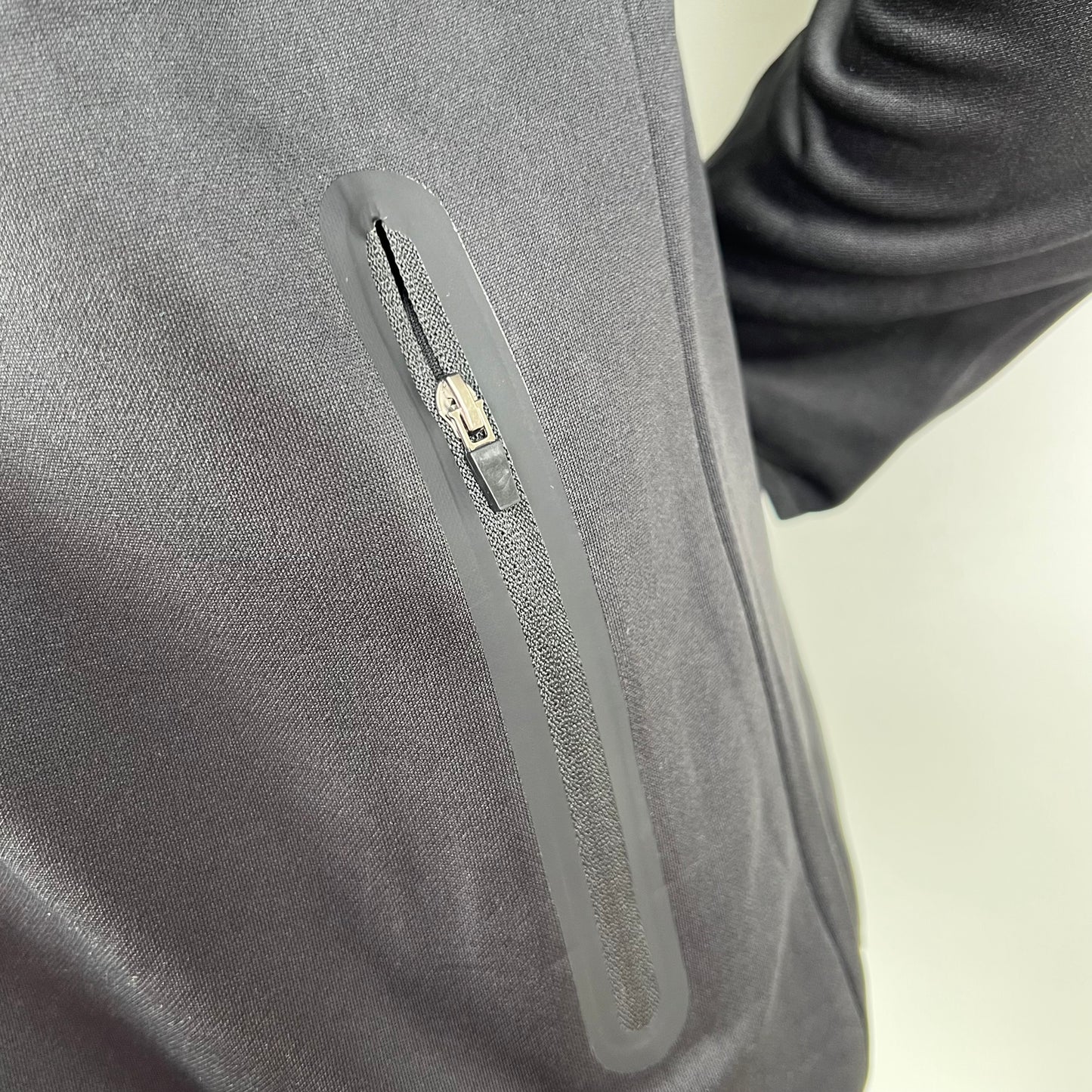 Mercedes AMG F1 2024 Player Fit Zipper | Black