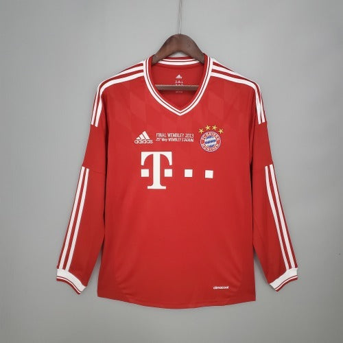 2010s Bayern Munchen Retro Football Shirt | Red White Home