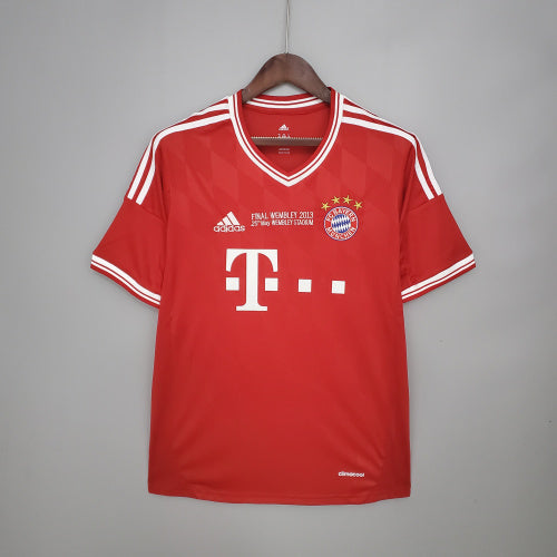 2010s Bayern Munchen Retro Football Shirt | Red White Home