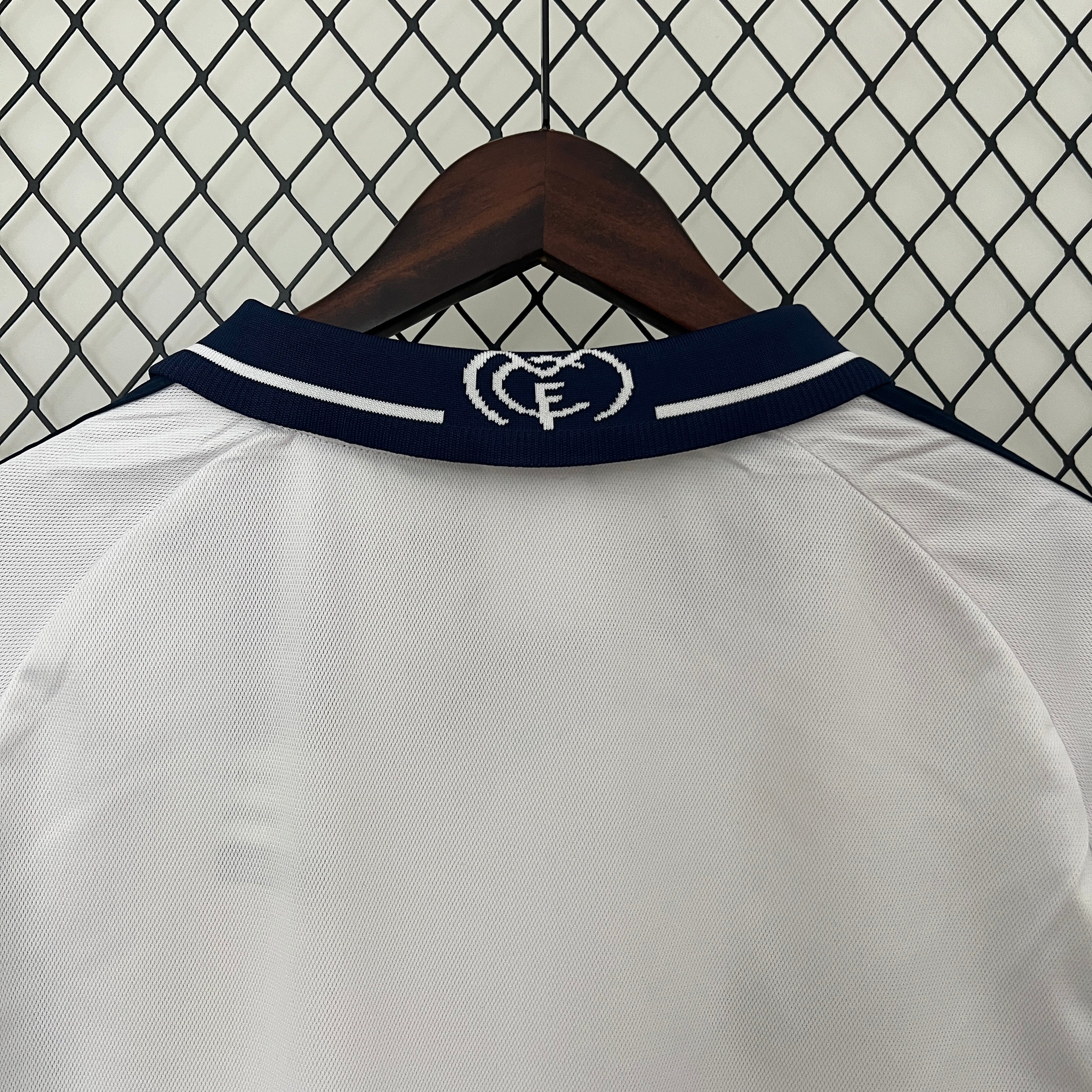1990s Real Madrid Retro Football Shirt | White Navy Home