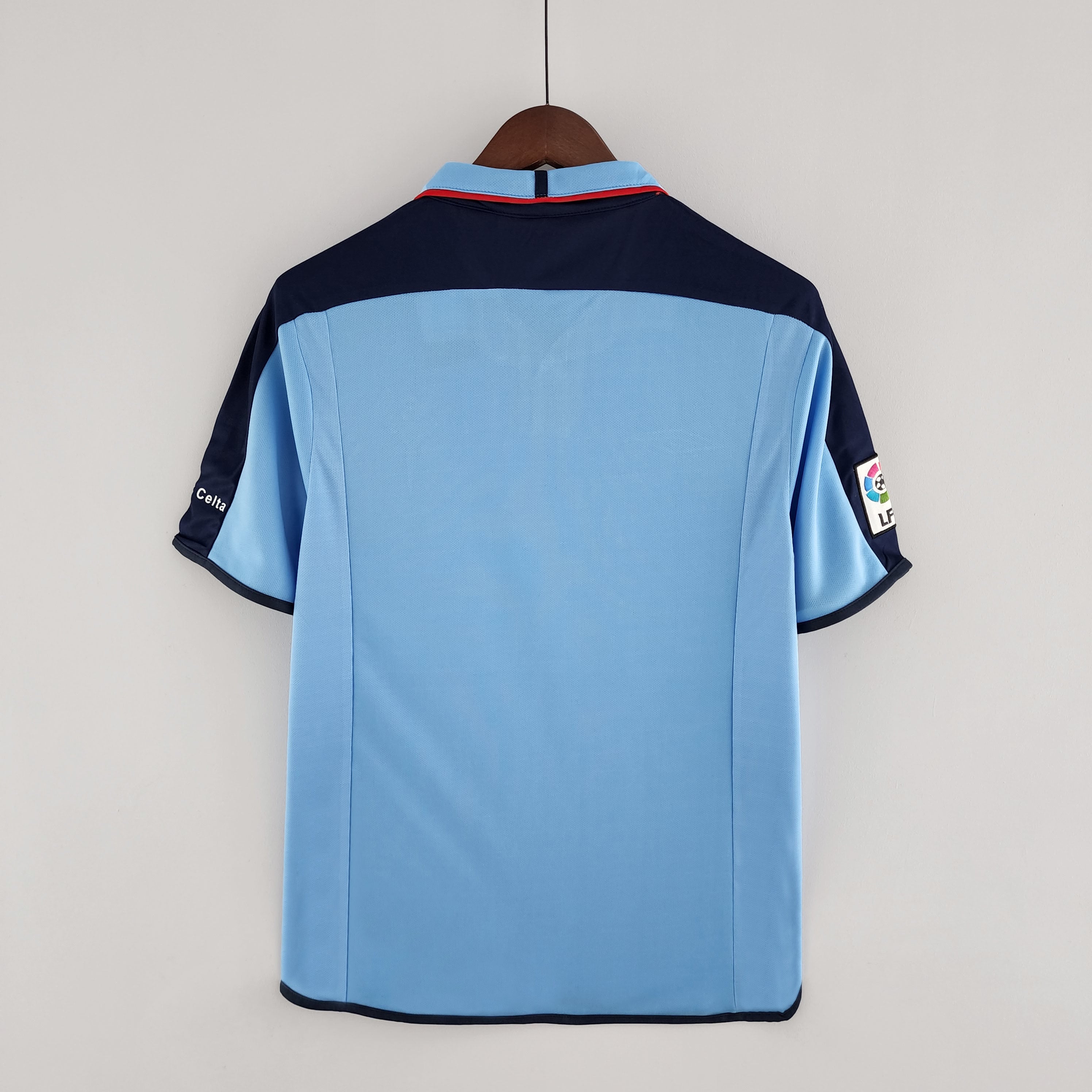 2000s Celta Vigo Retro Football Shirt | Sky Blue Navy Home