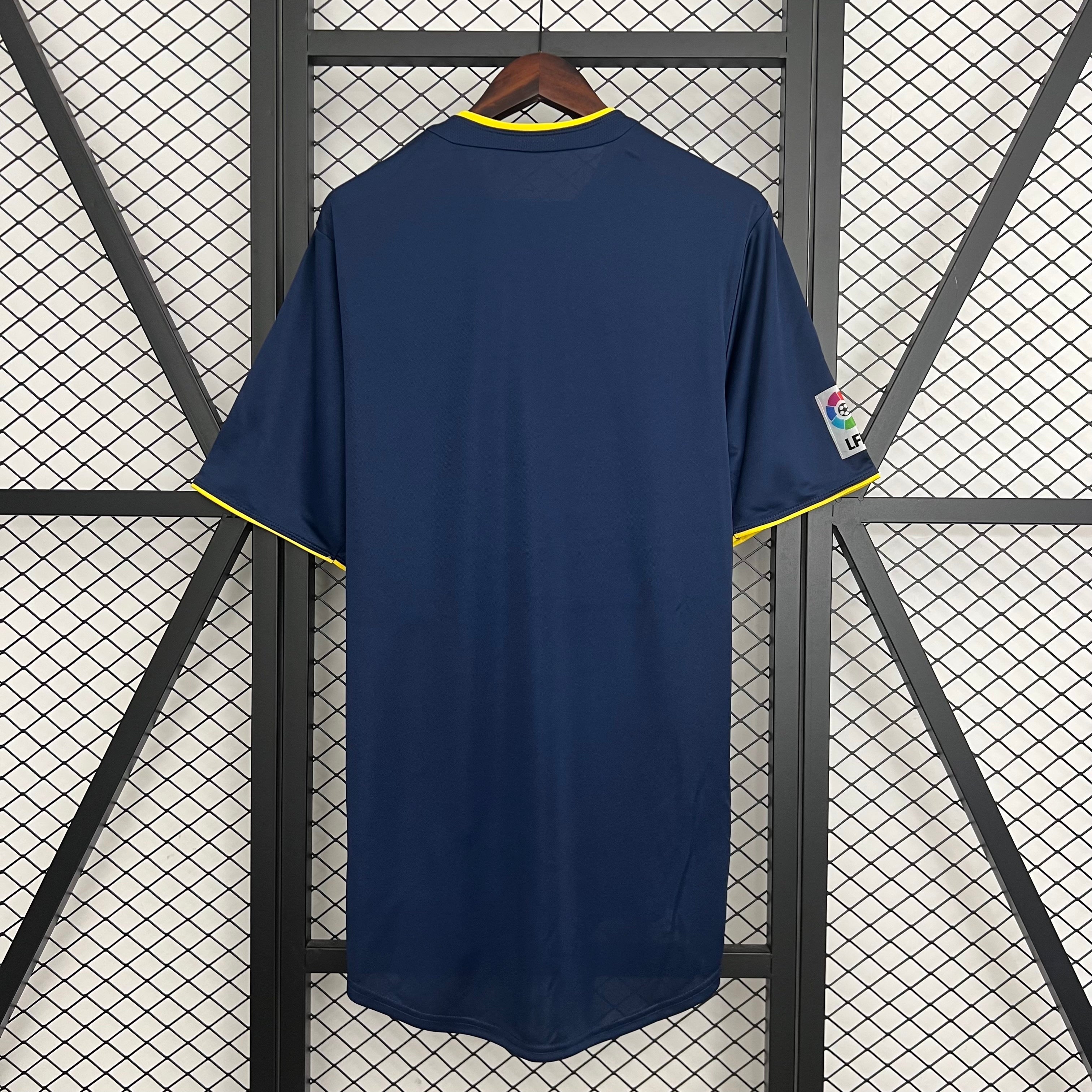 2000s Atletico Madrid Retro Football Shirt | Navy Yellow Home
