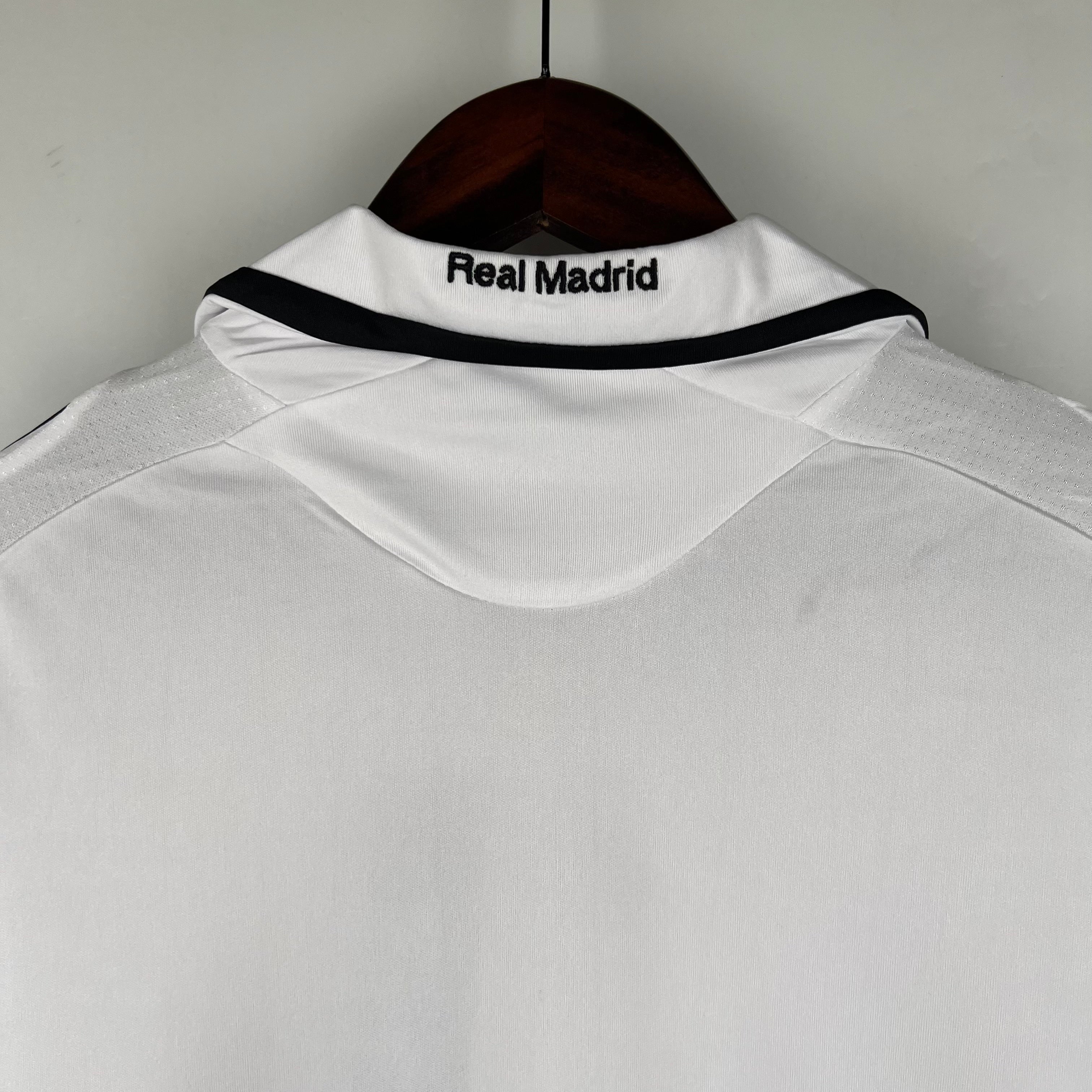 2000s Real Madrid Retro Football Shirt | White Black Home