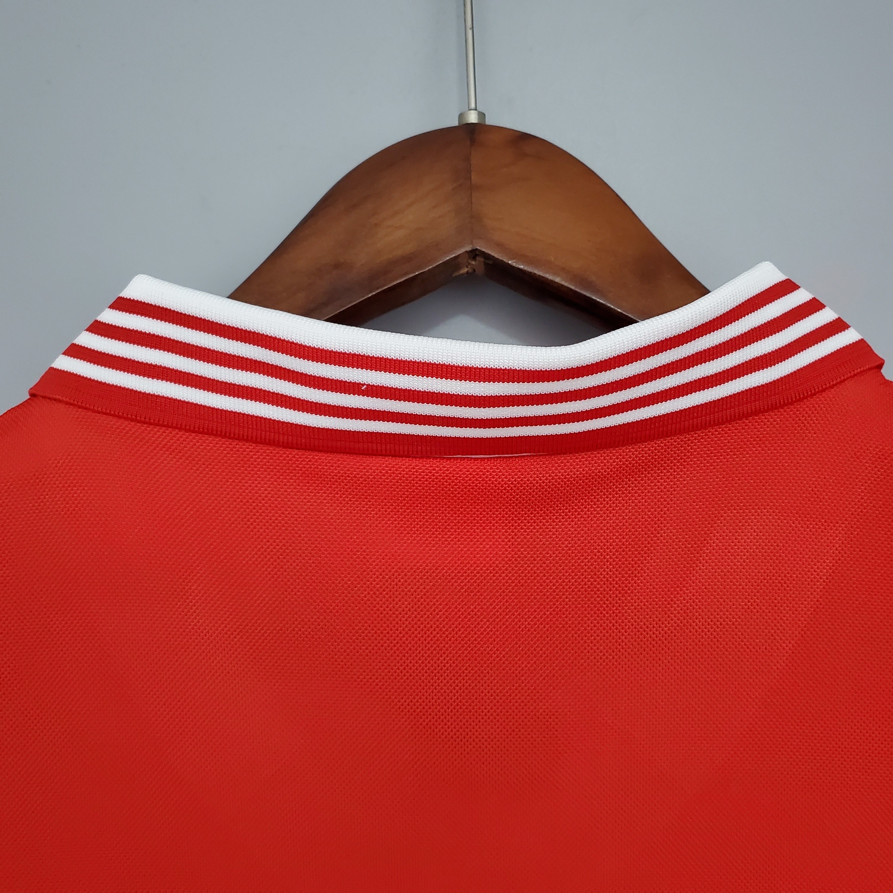 1970s Manchester United Retro Football Shirt | Red White Home
