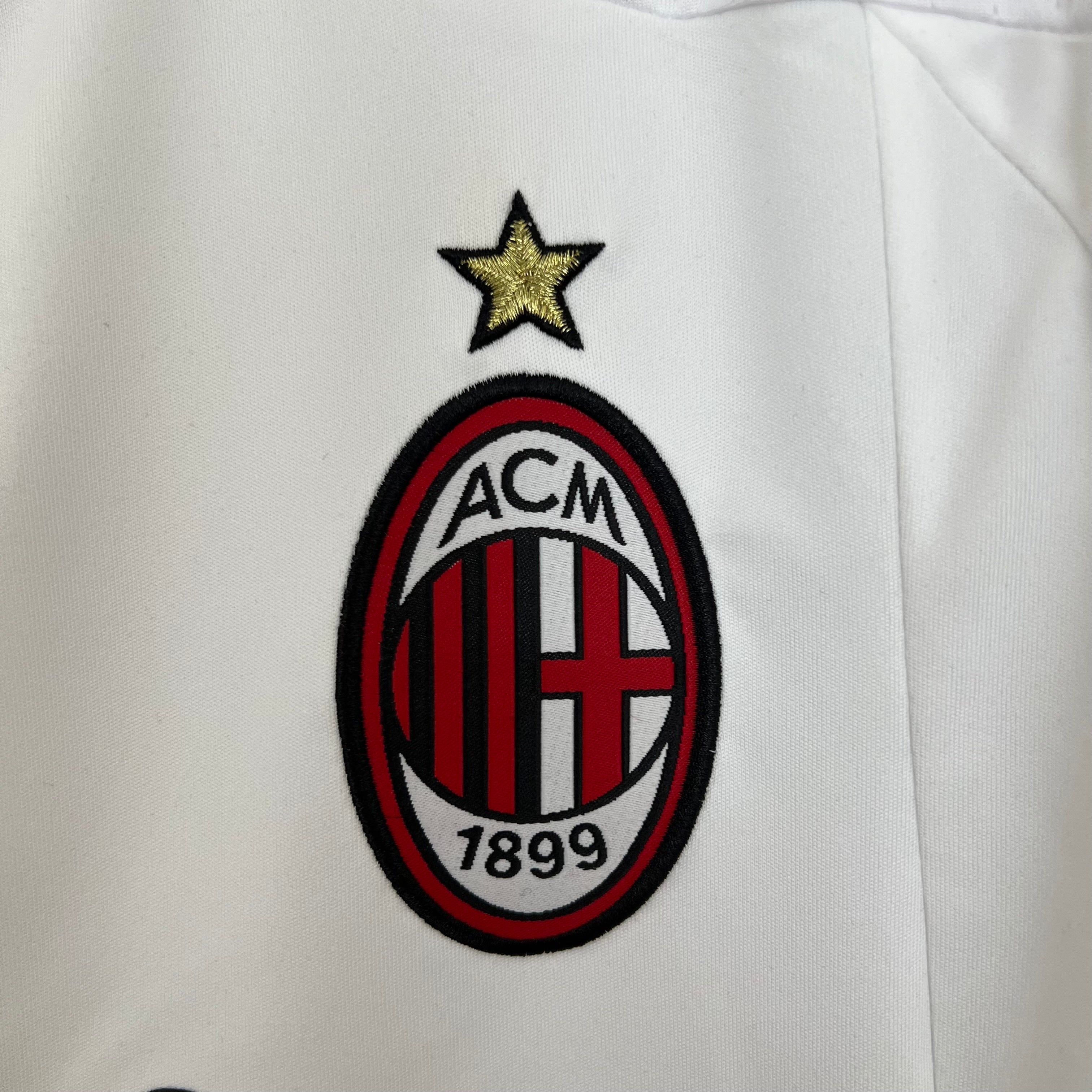 2000s A.C. Milan Retro Football Shirt | White Red Home