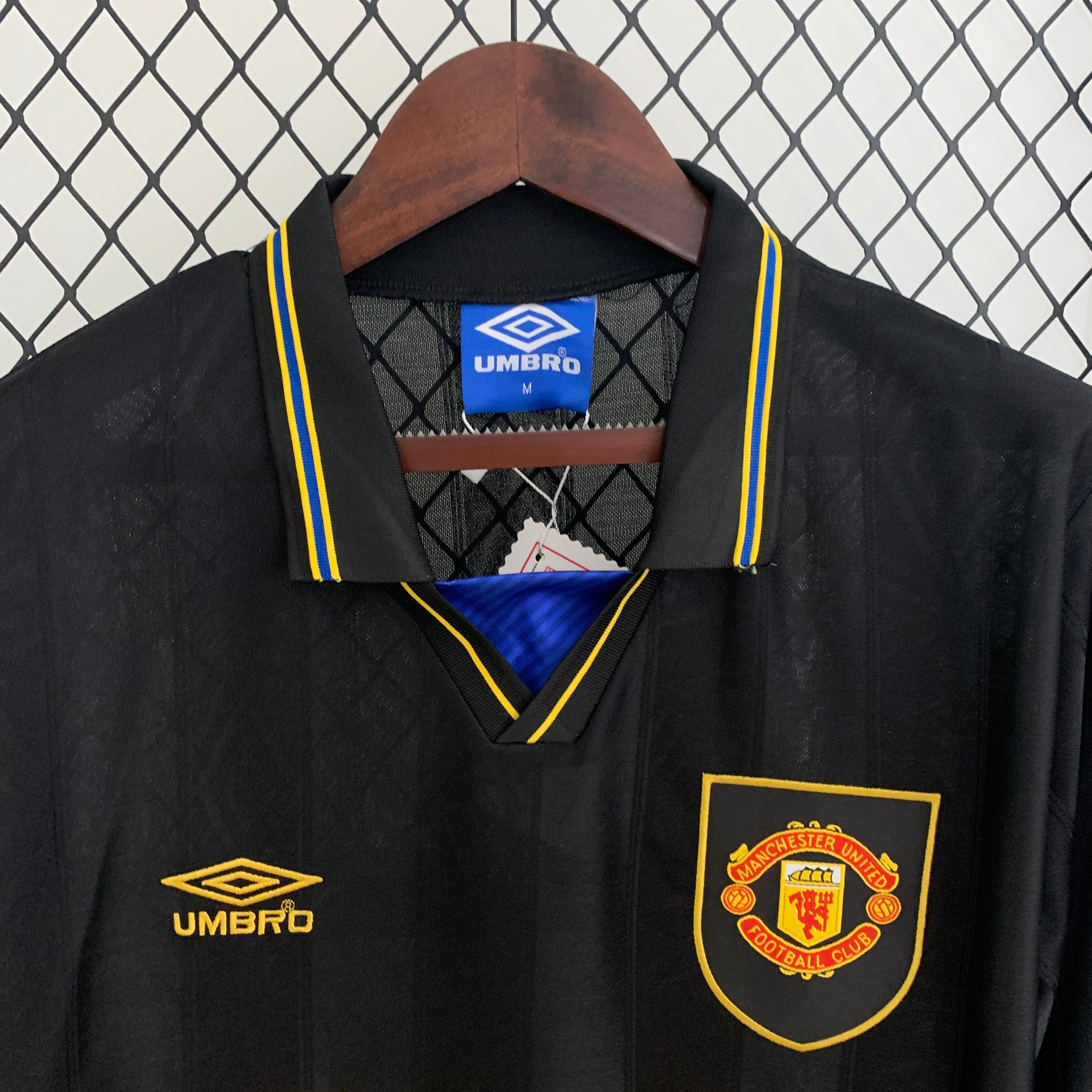 1990s Manchester United Retro Football Shirt | Black Yellow Home