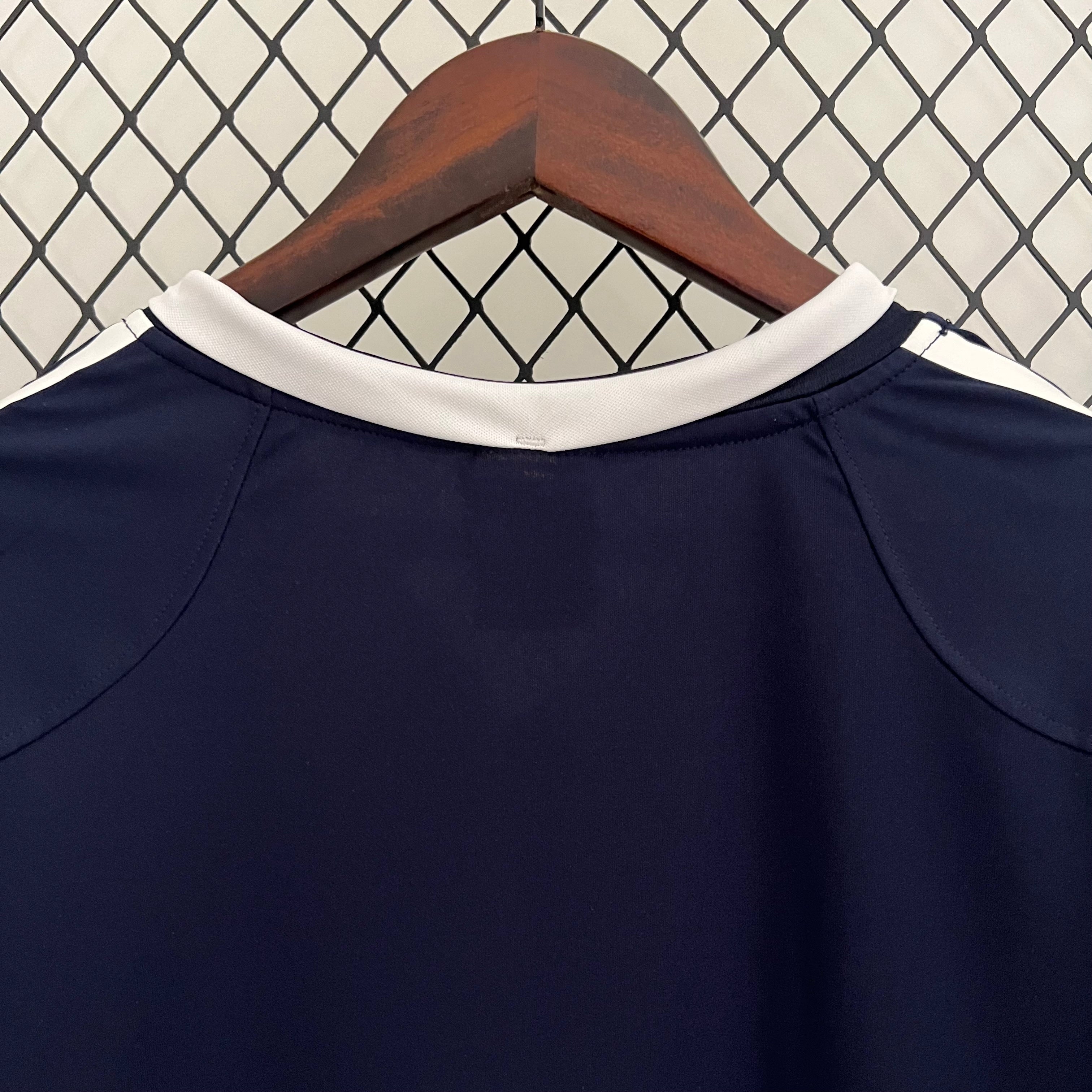 2000s Real Madrid Retro Football Shirt | Navy White Home
