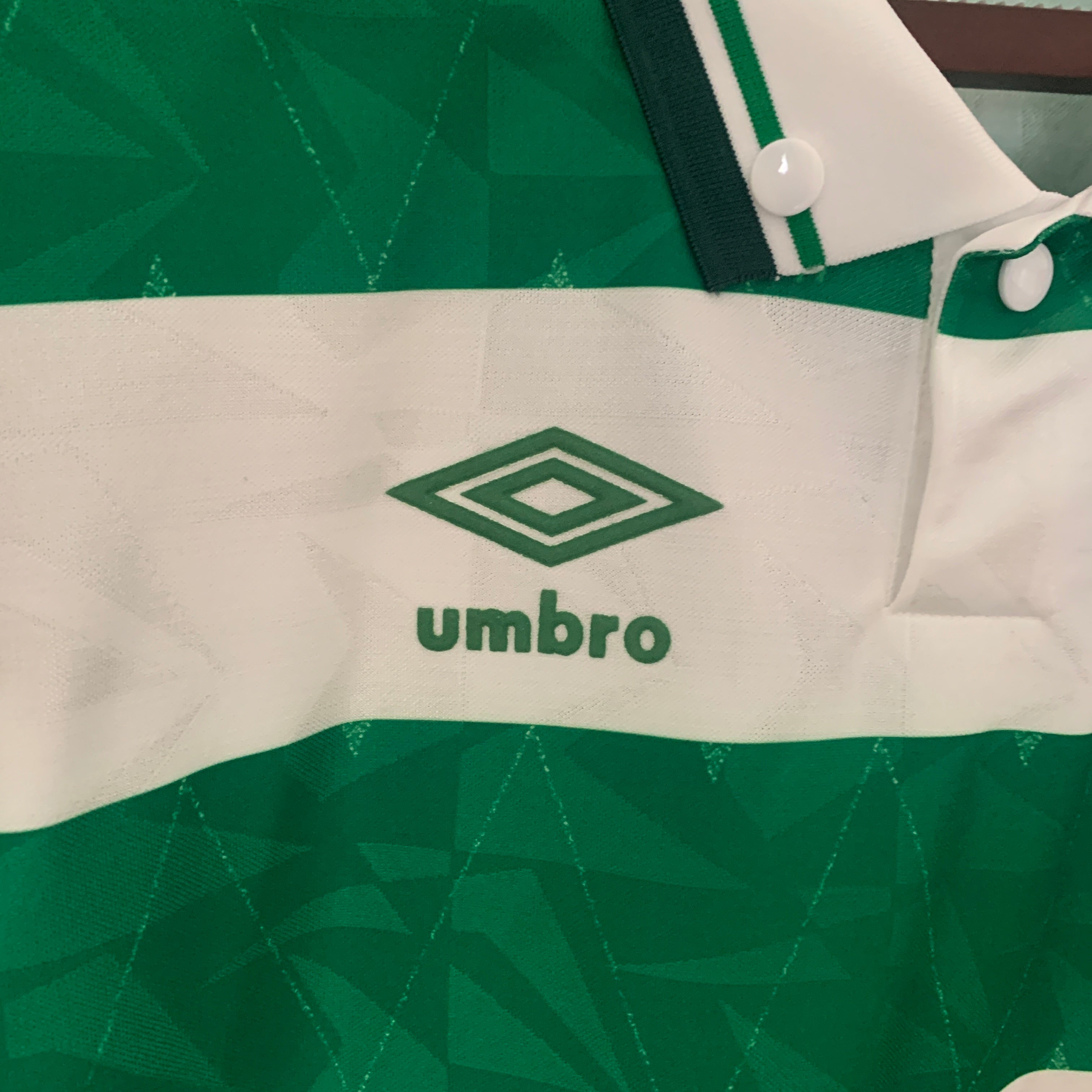 1990s Celtic Retro Football Shirt | Green White Home