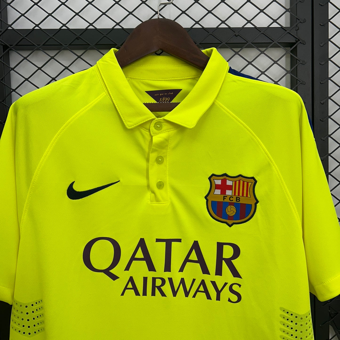 2010s Barcelona Retro Football Shirt | Yellow Black Away