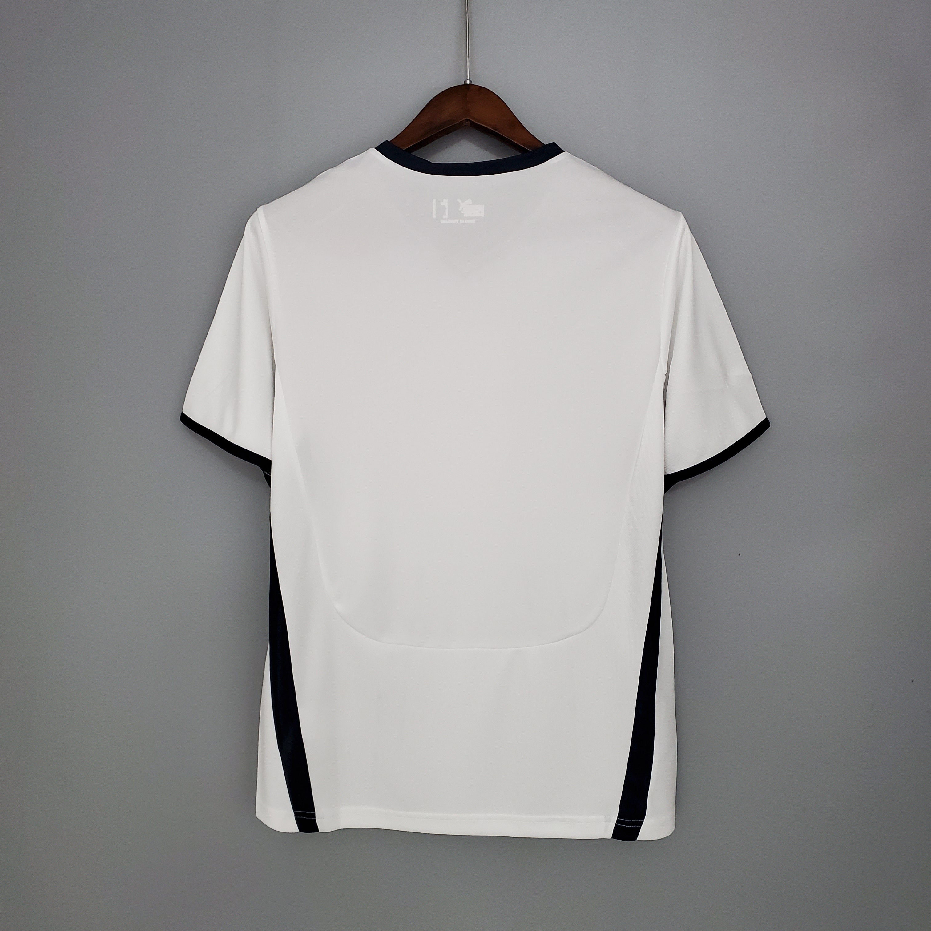 2000s Tottenham Hotspur Retro Football Shirt | White Black Home