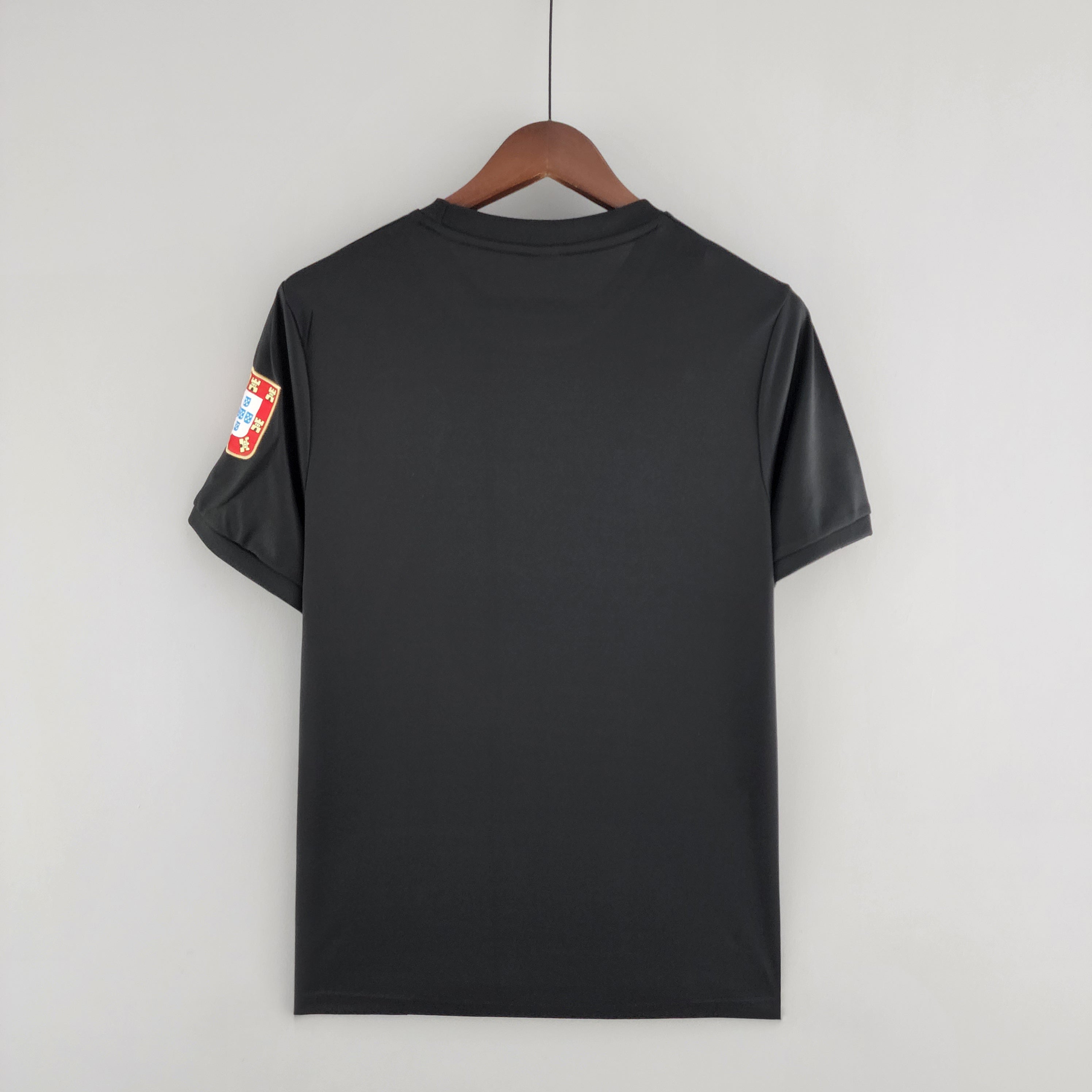 1990s Benfica Retro Football Shirt | Black White Home