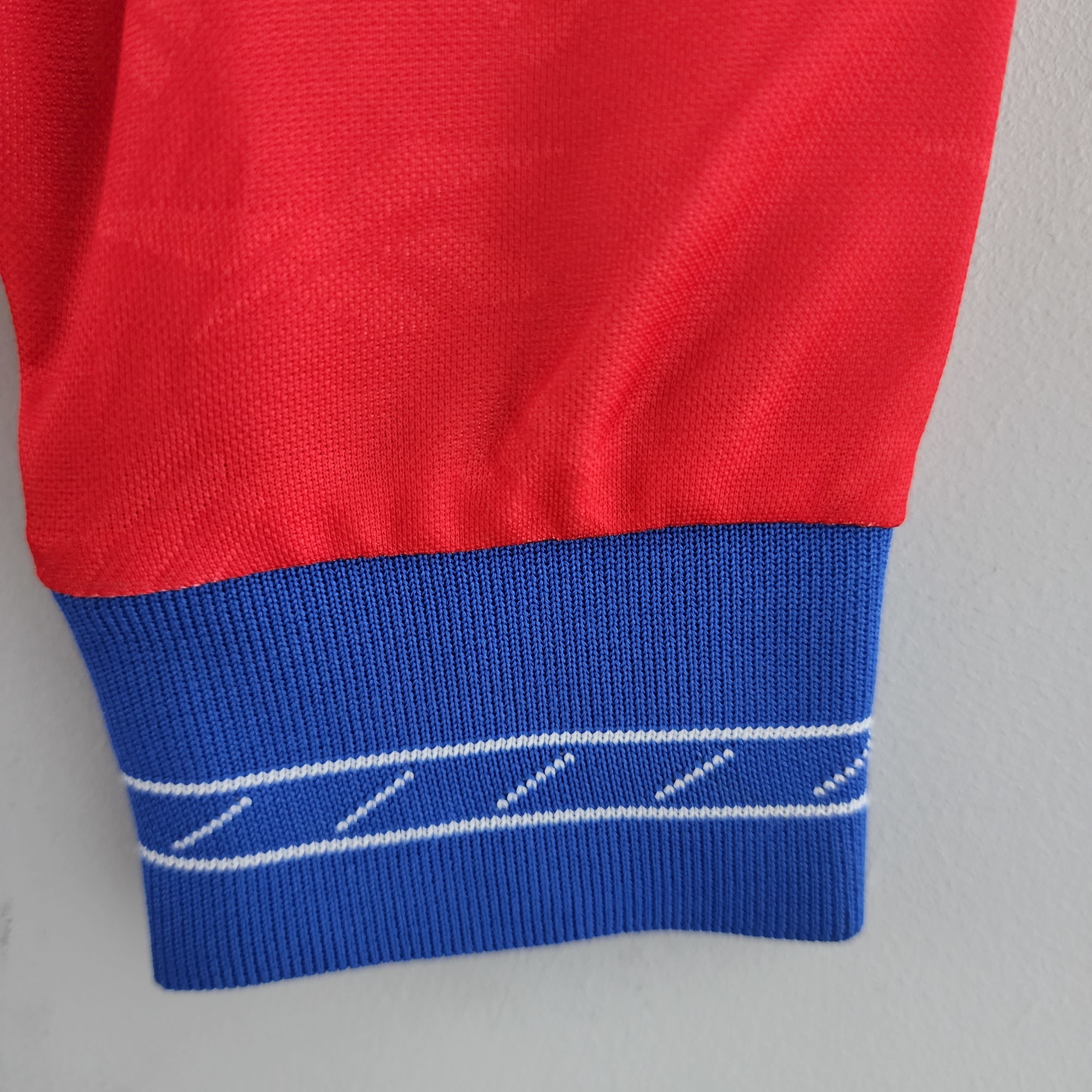 1990s Chile Retro Football Shirt | Red Blue Home