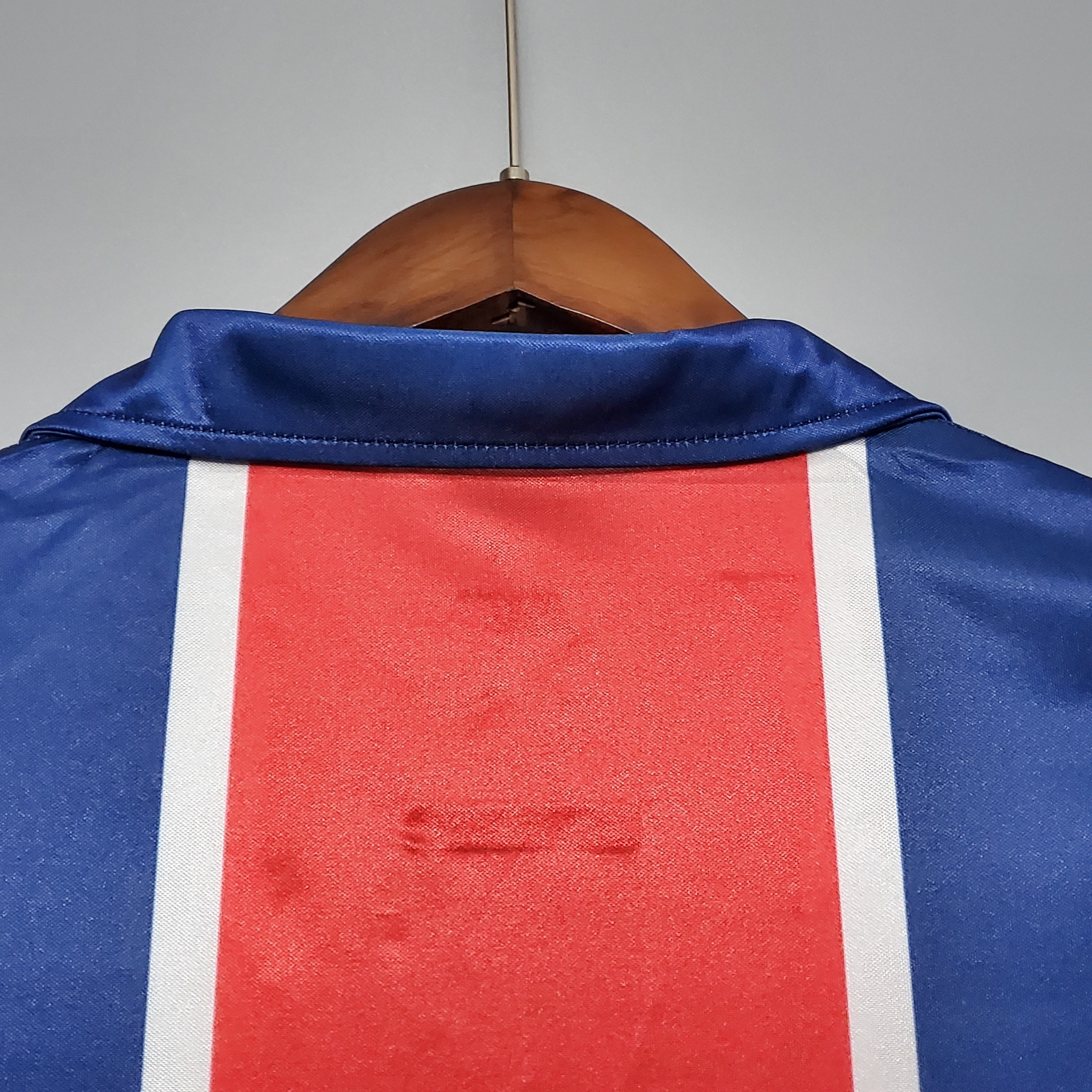 1990s Paris Saint-Germain Retro Football Shirt | Blue Red Home