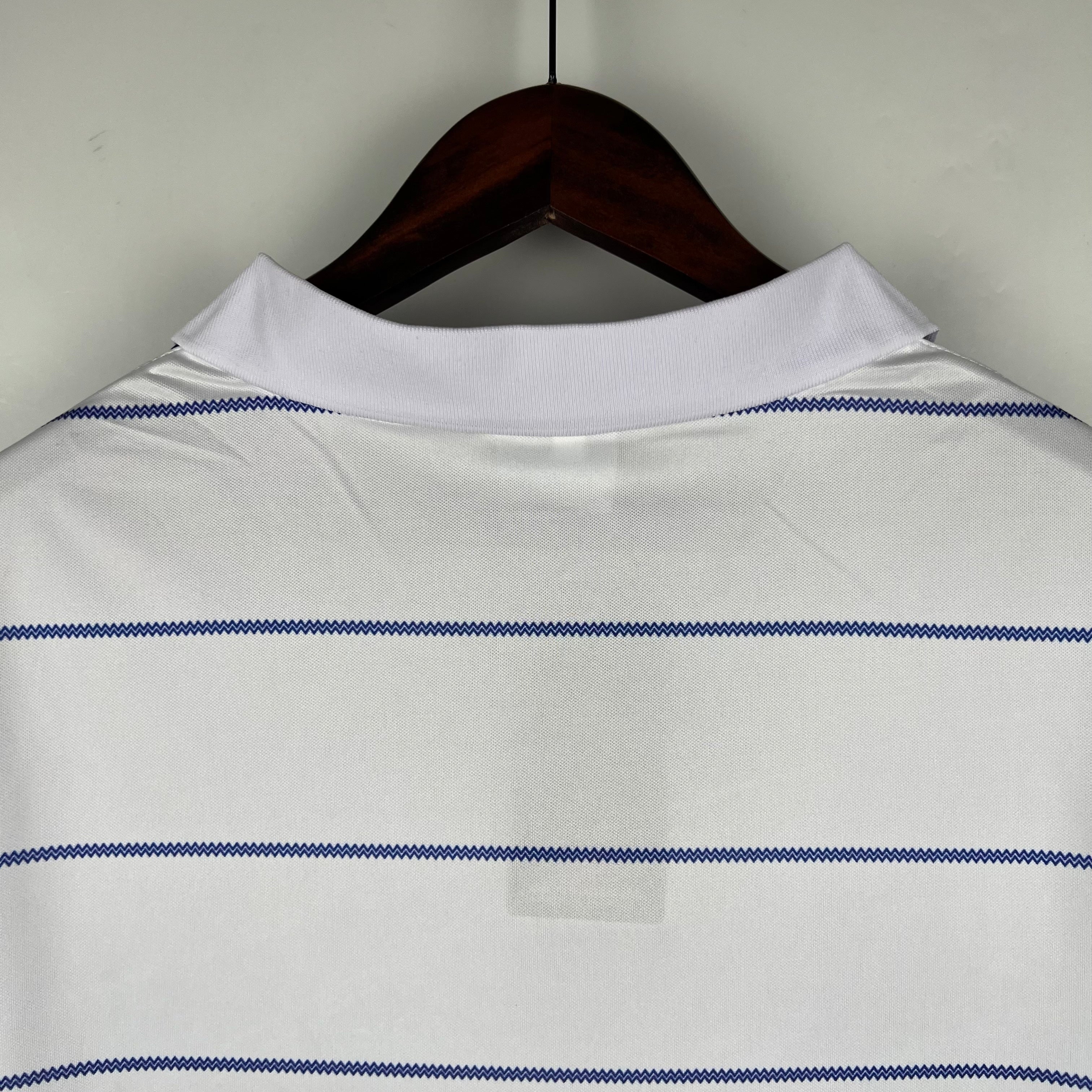 1990s FC Porto Retro Football Shirt | White Blue Home