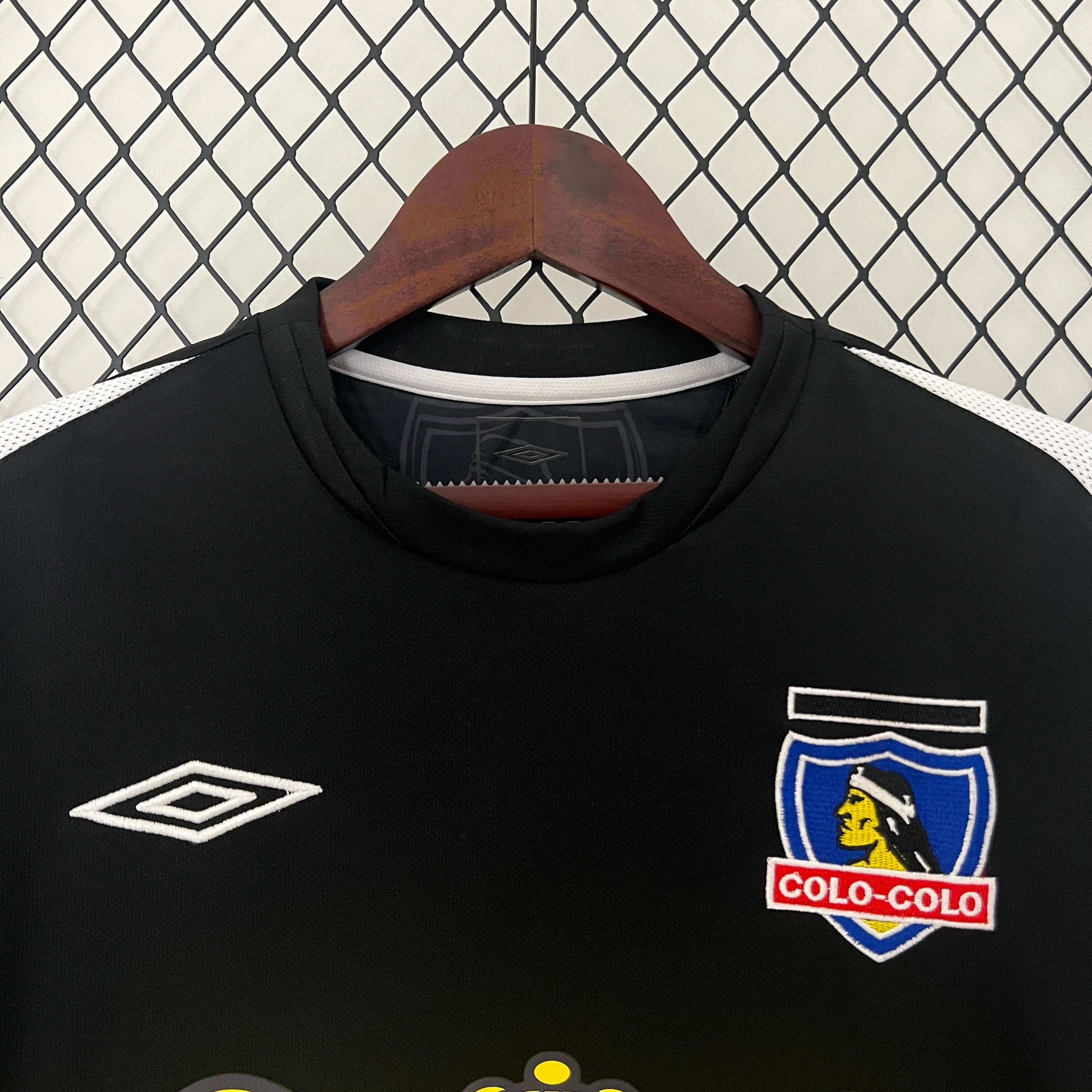 2000s Colo-Colo Retro Football Shirt | Black White Home
