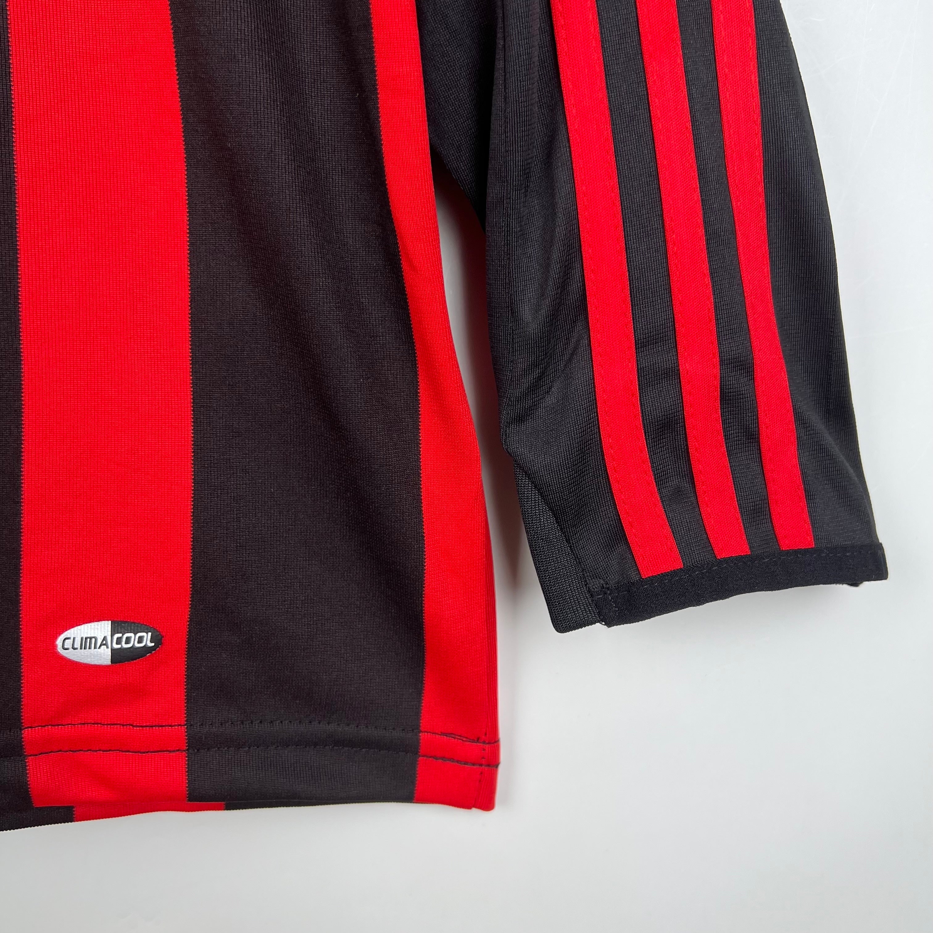 2000s AC Milan Retro Football Shirt | Red Black Home