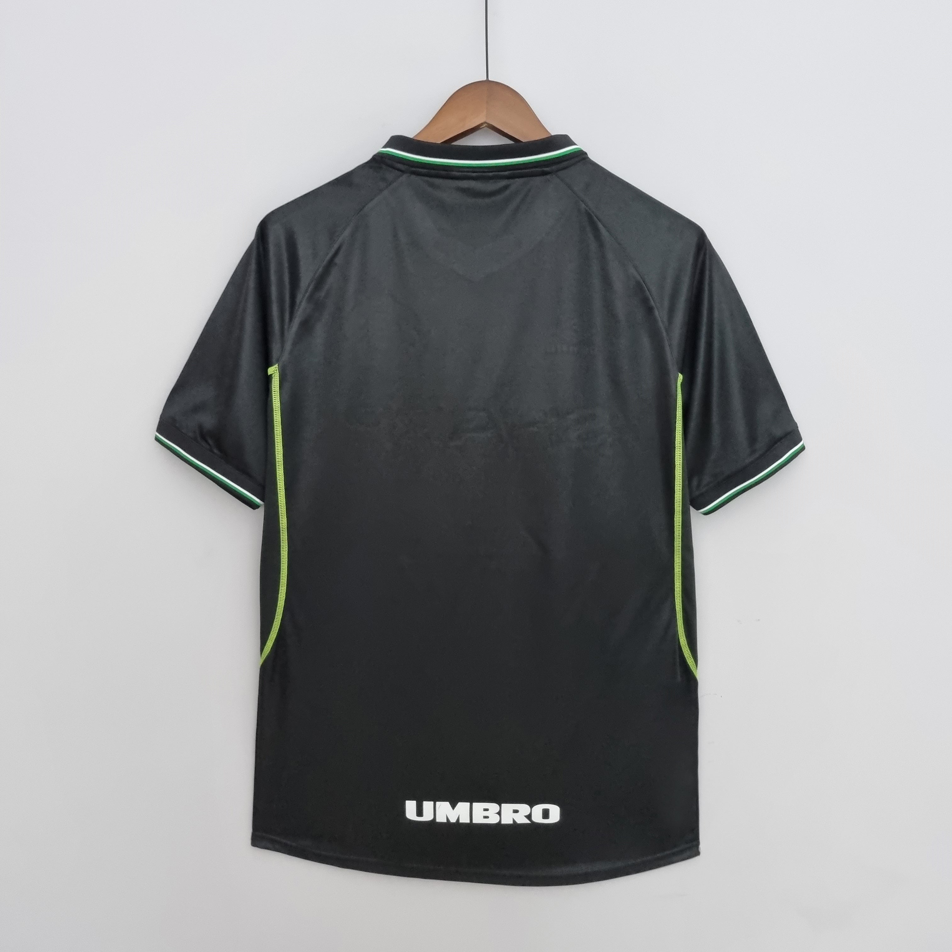 1990s Manchester United Retro Football Shirt | Black Green Home