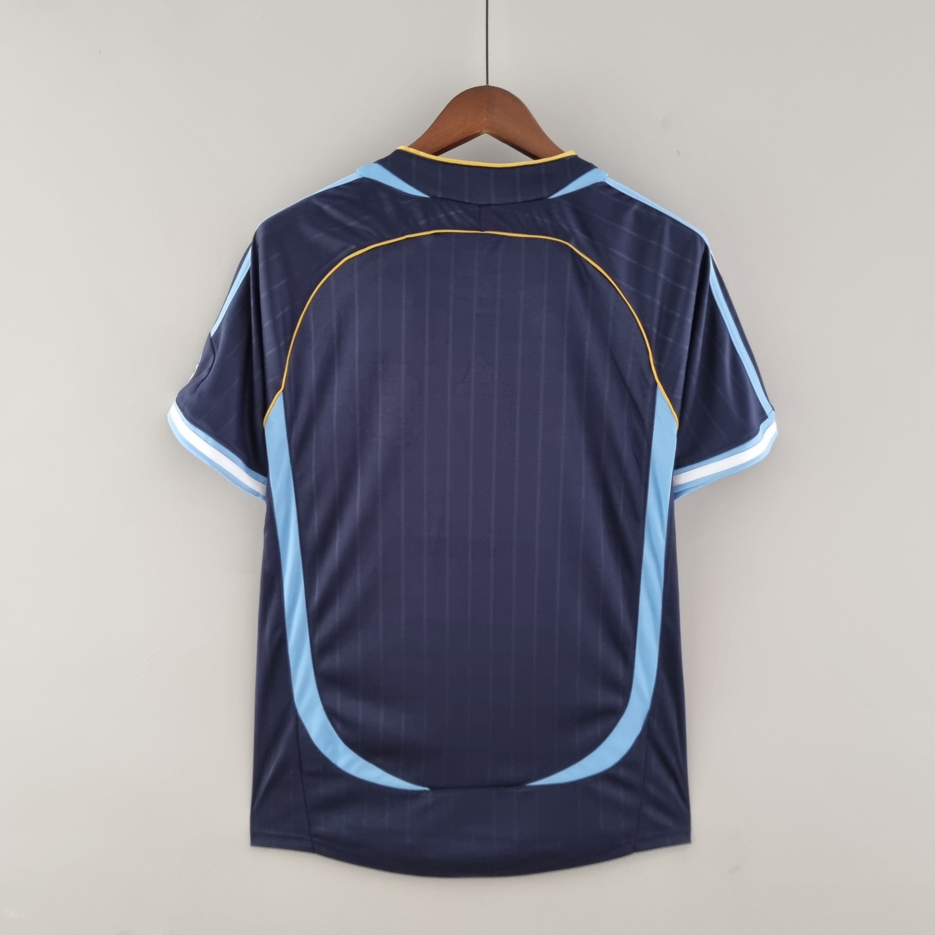 2000s Argentina Retro Football Shirt | Navy Sky Blue Home