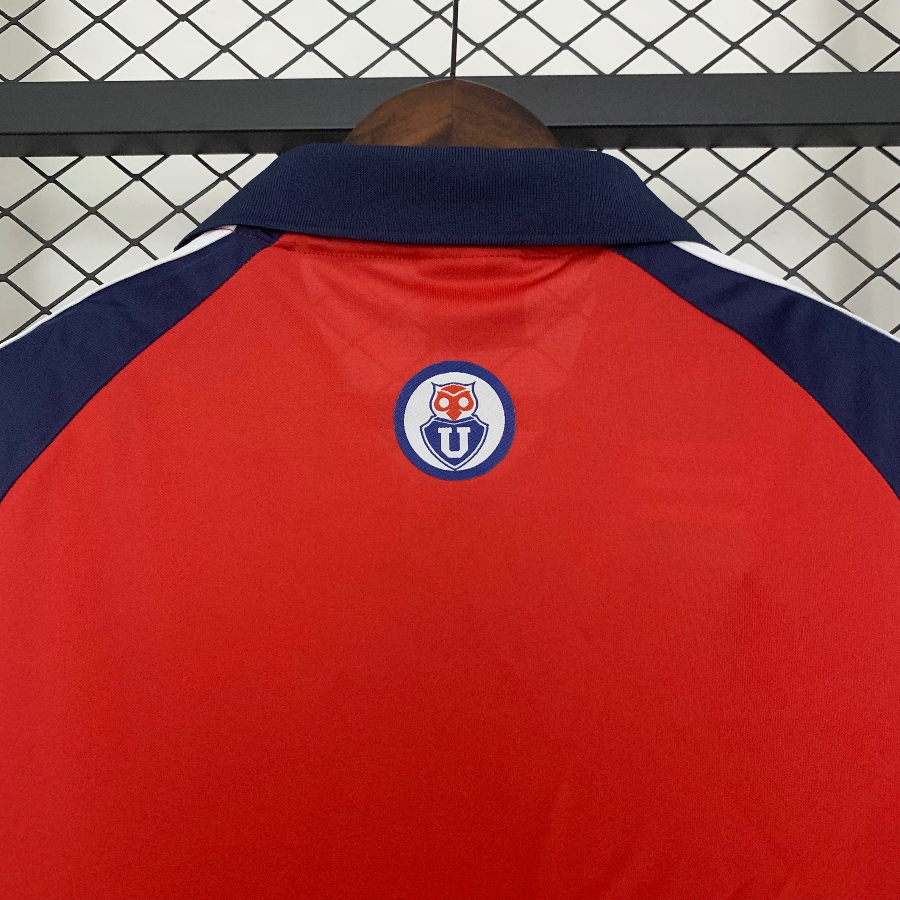 2000s Universidad De Chile Retro Football Shirt | Red Navy Home