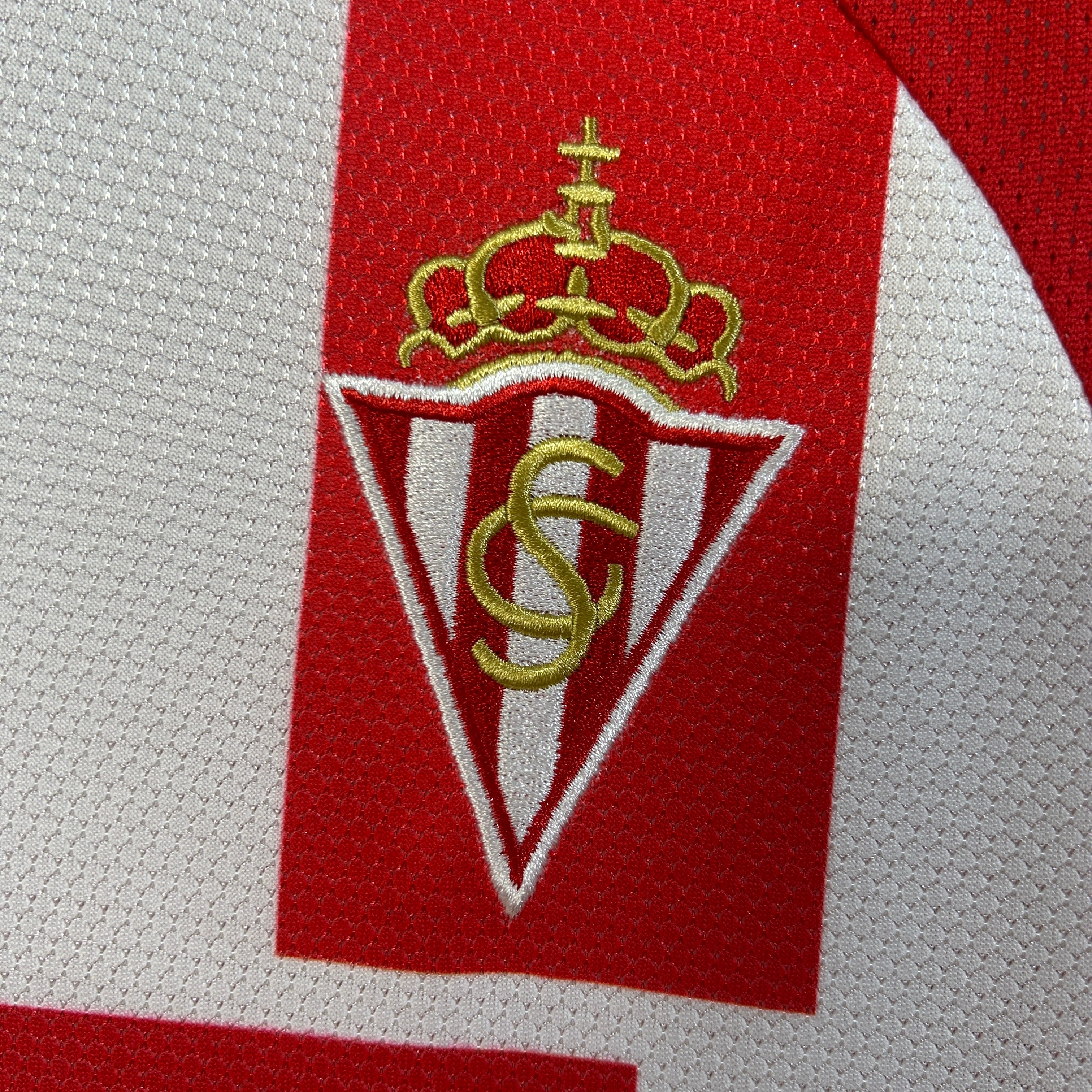 2000s Sporting Gijon Retro Football Shirt | Red White Home