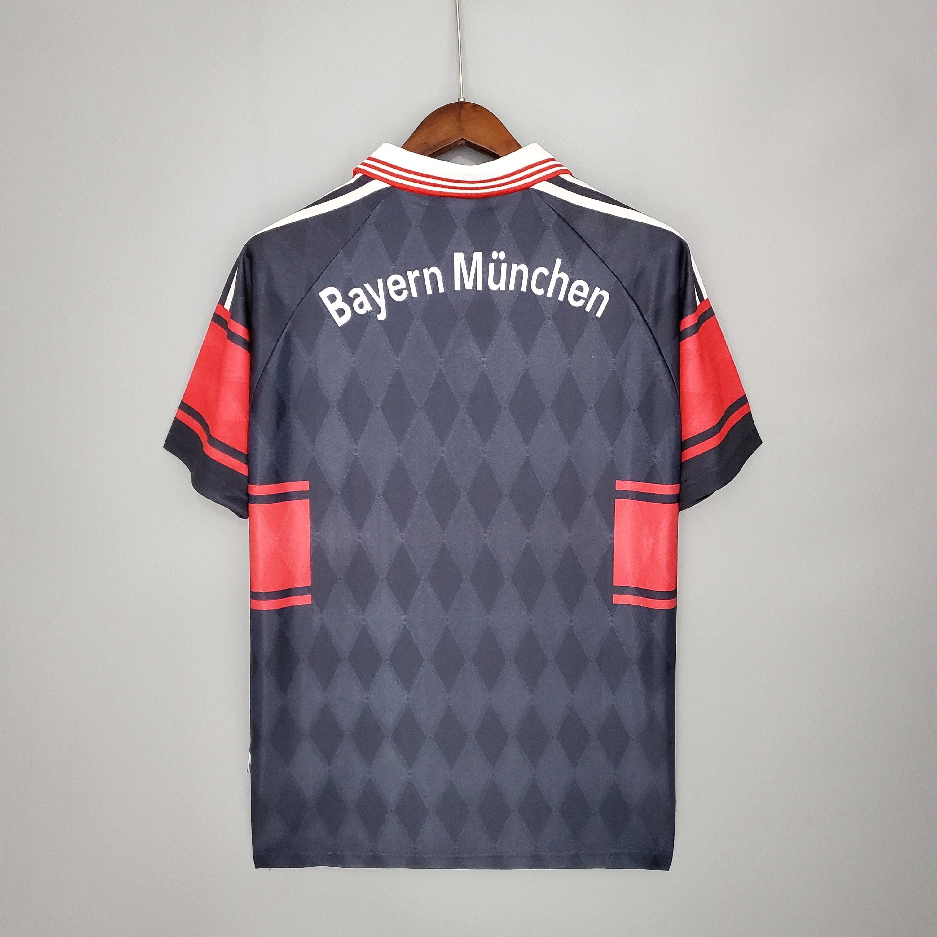 1990s Bayern München Retro Football Shirt | Navy Red Home
