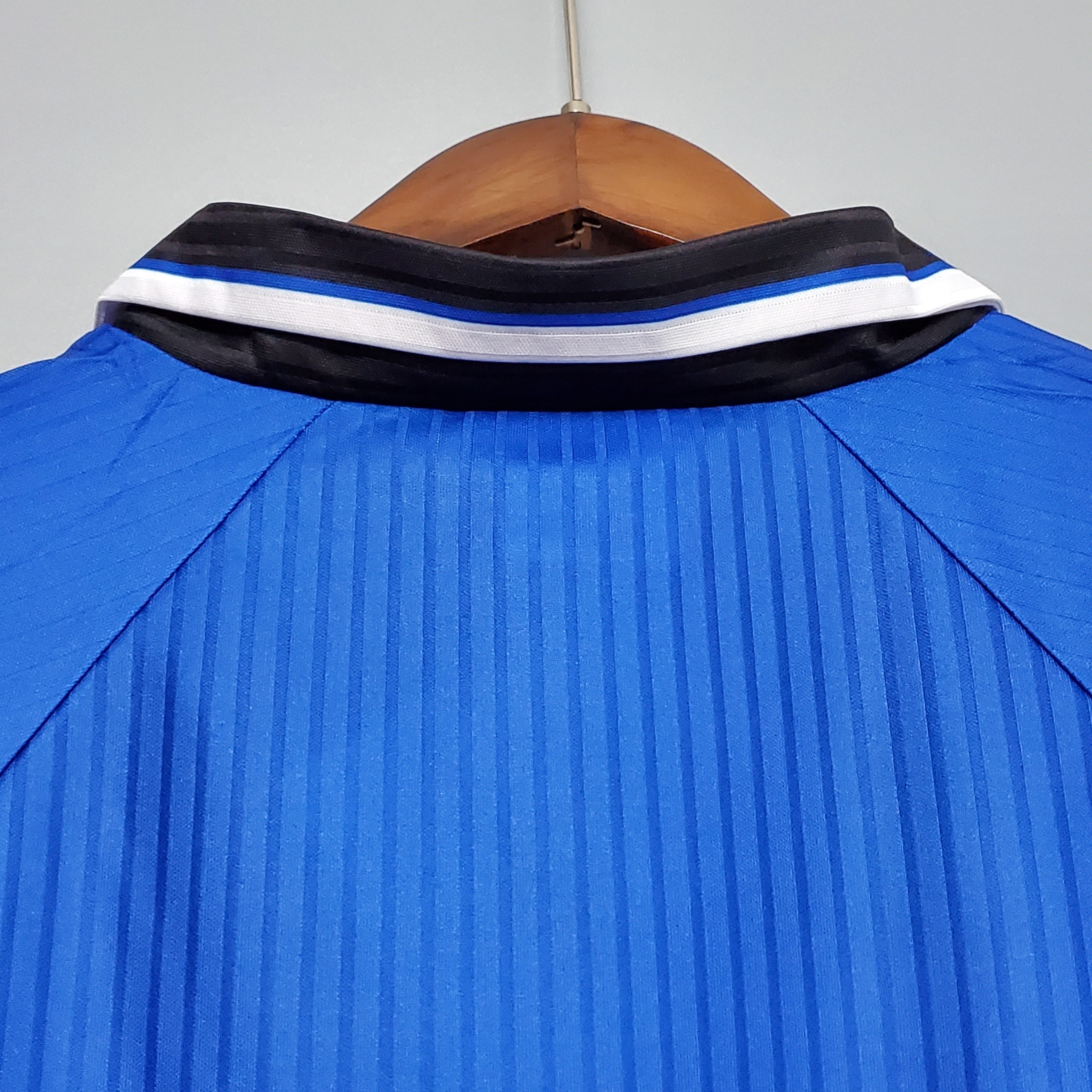 1990s Manchester United Retro Football Shirt | Blue Black Home