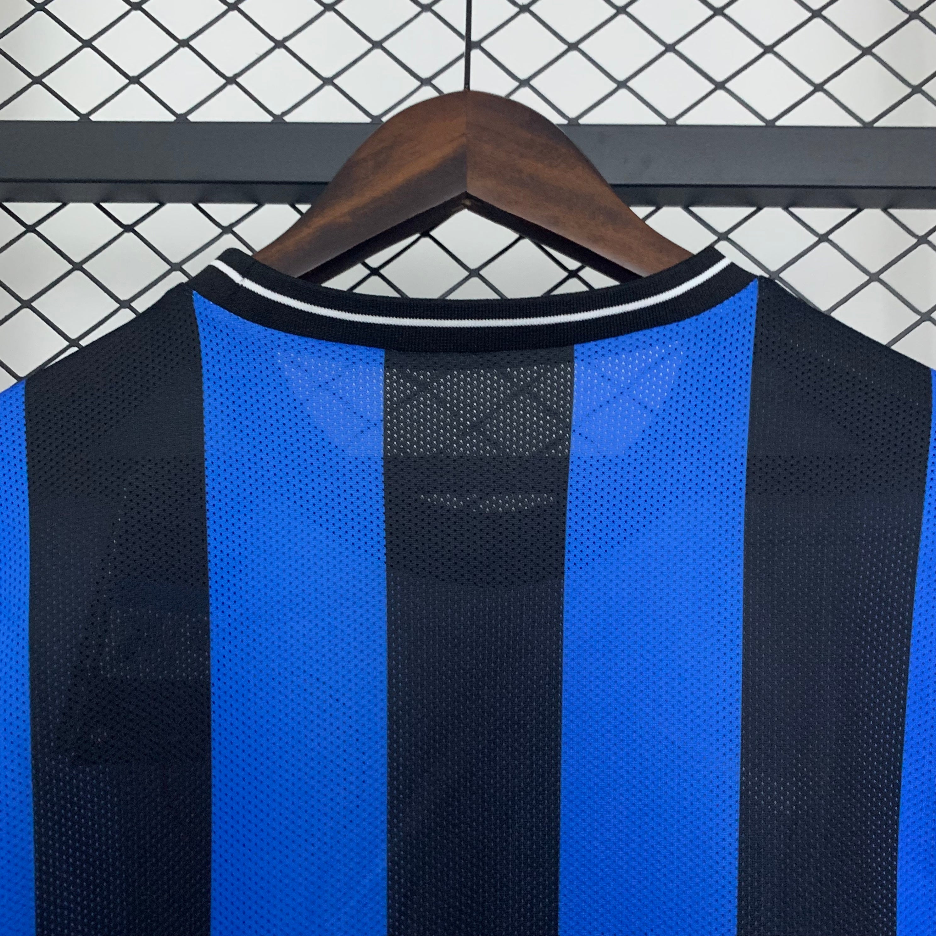 2000s Inter Milan Retro Football Shirt | Blue Black Home