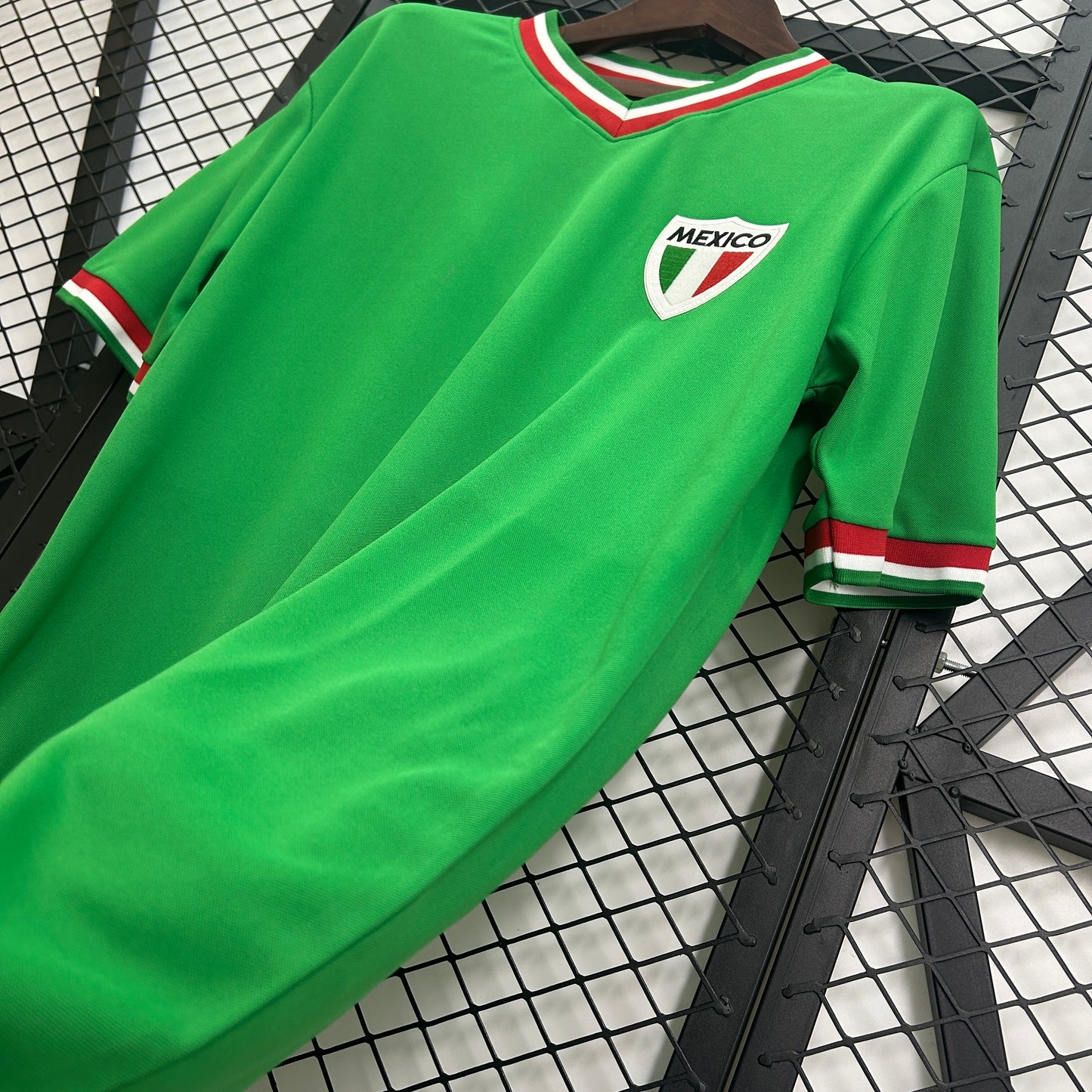 1980s Mexico Retro Football Shirt | Green White Home