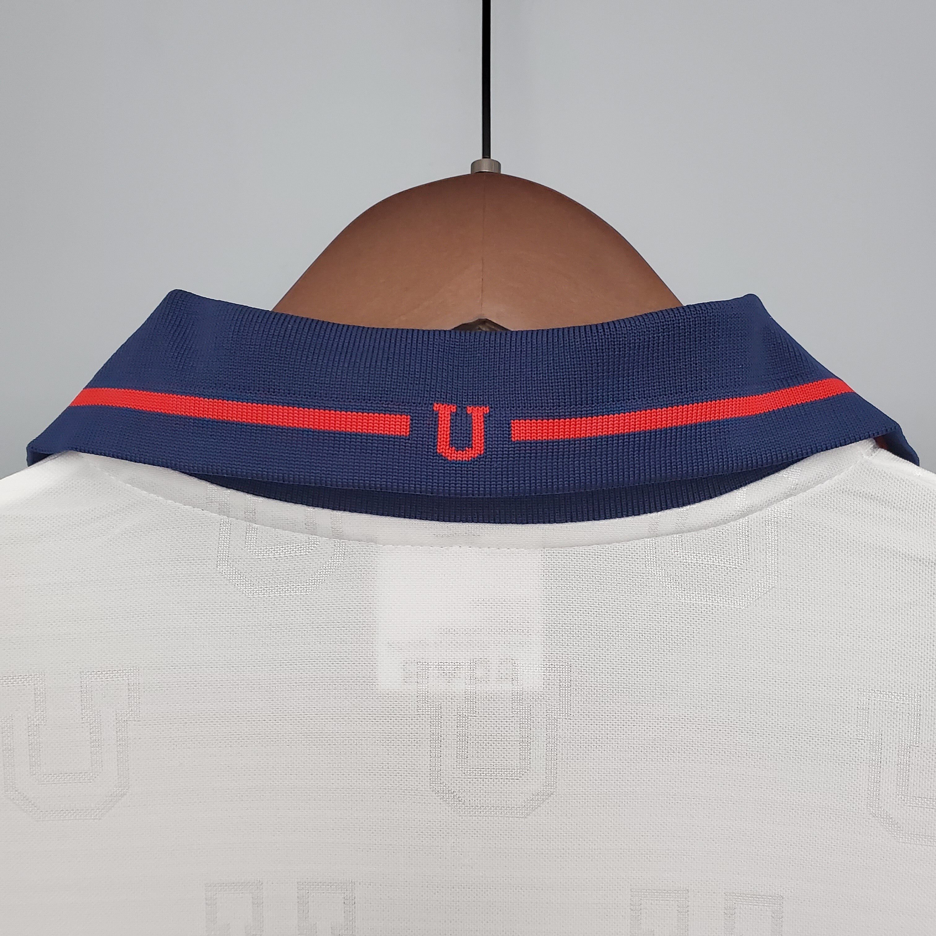 1990s Universidad De Chile Retro Football Shirt | White Navy Home