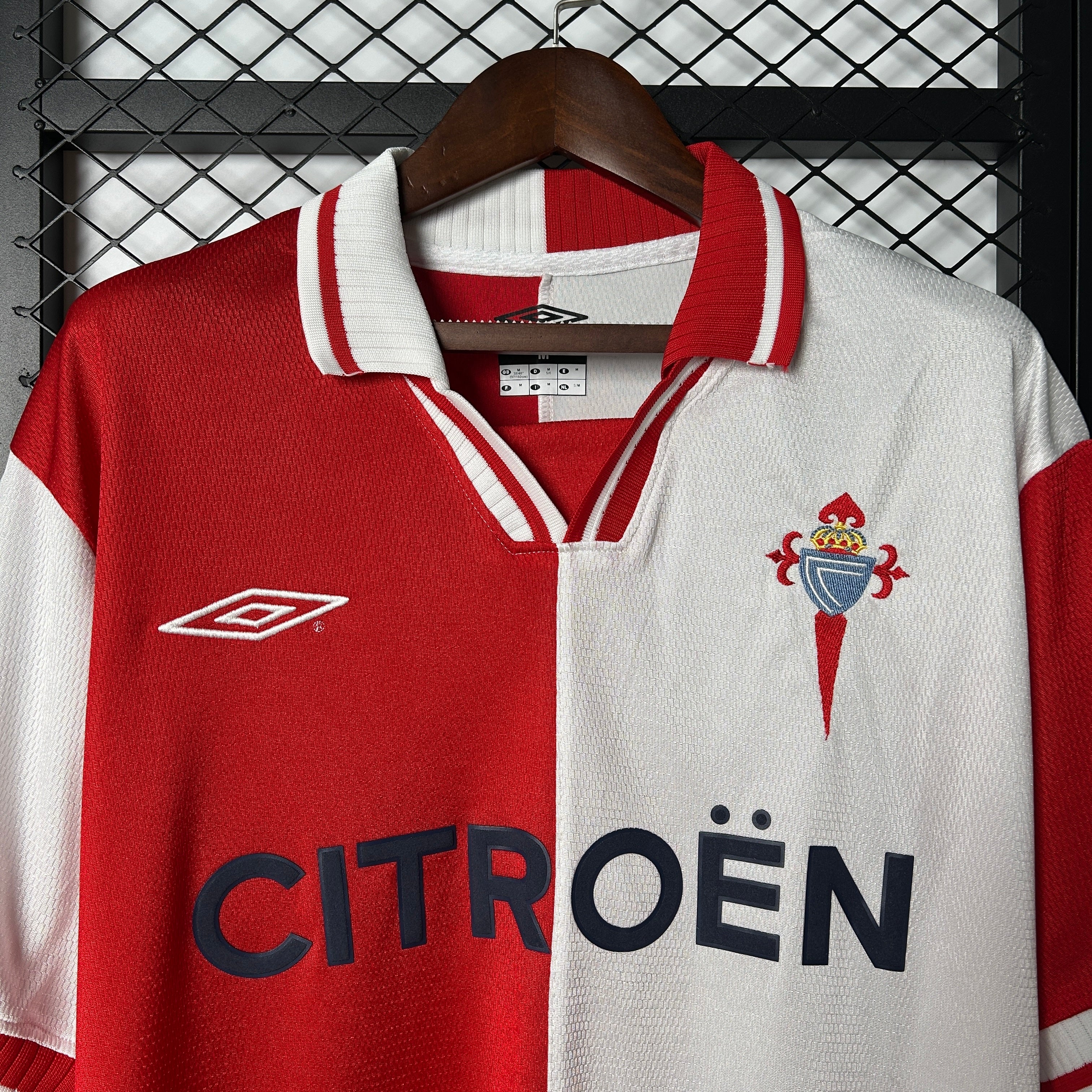 1990s Celta Vigo Retro Football Shirt | Red White Home