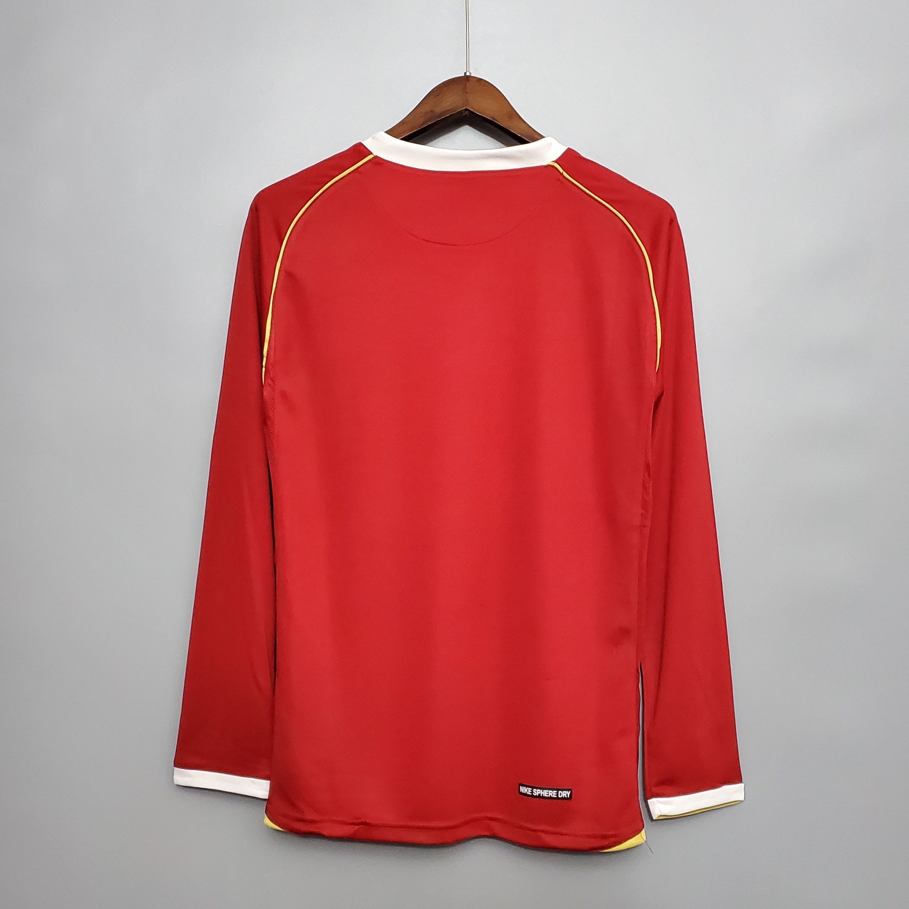 2000s Manchester United Retro Football Shirt | Red White Home