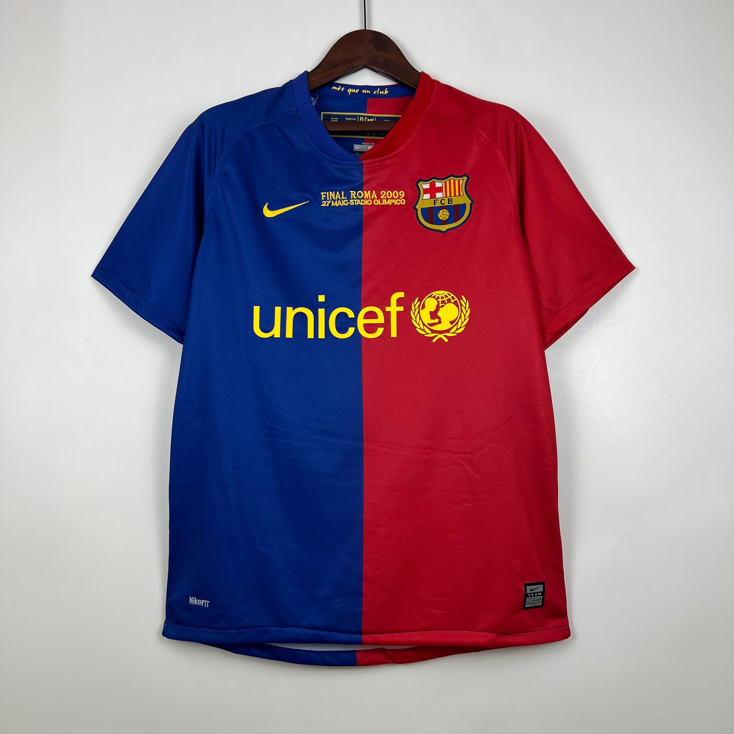 2000s Barcelona Retro Football Shirt | Blue Red Home