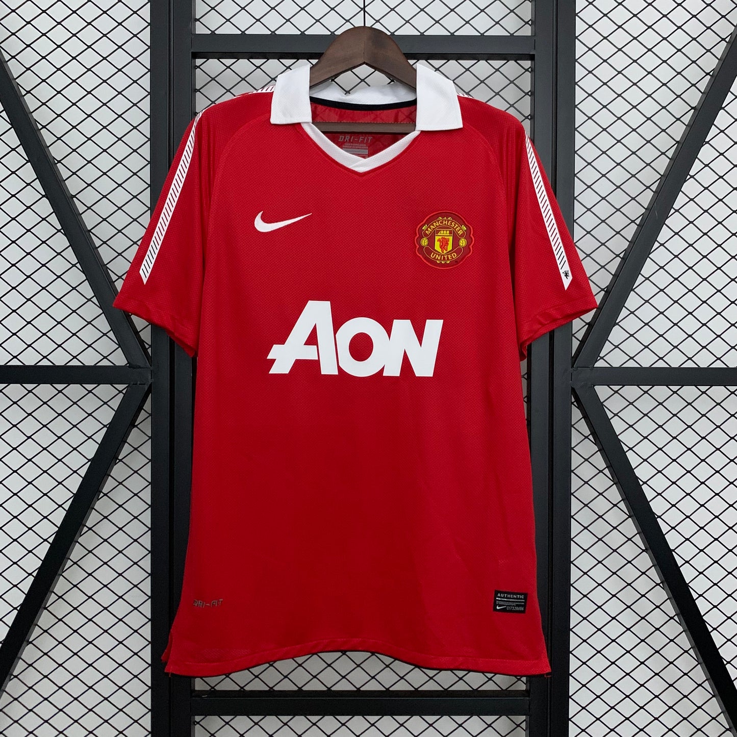 2010s Manchester United Retro Football Shirt | Red White Home