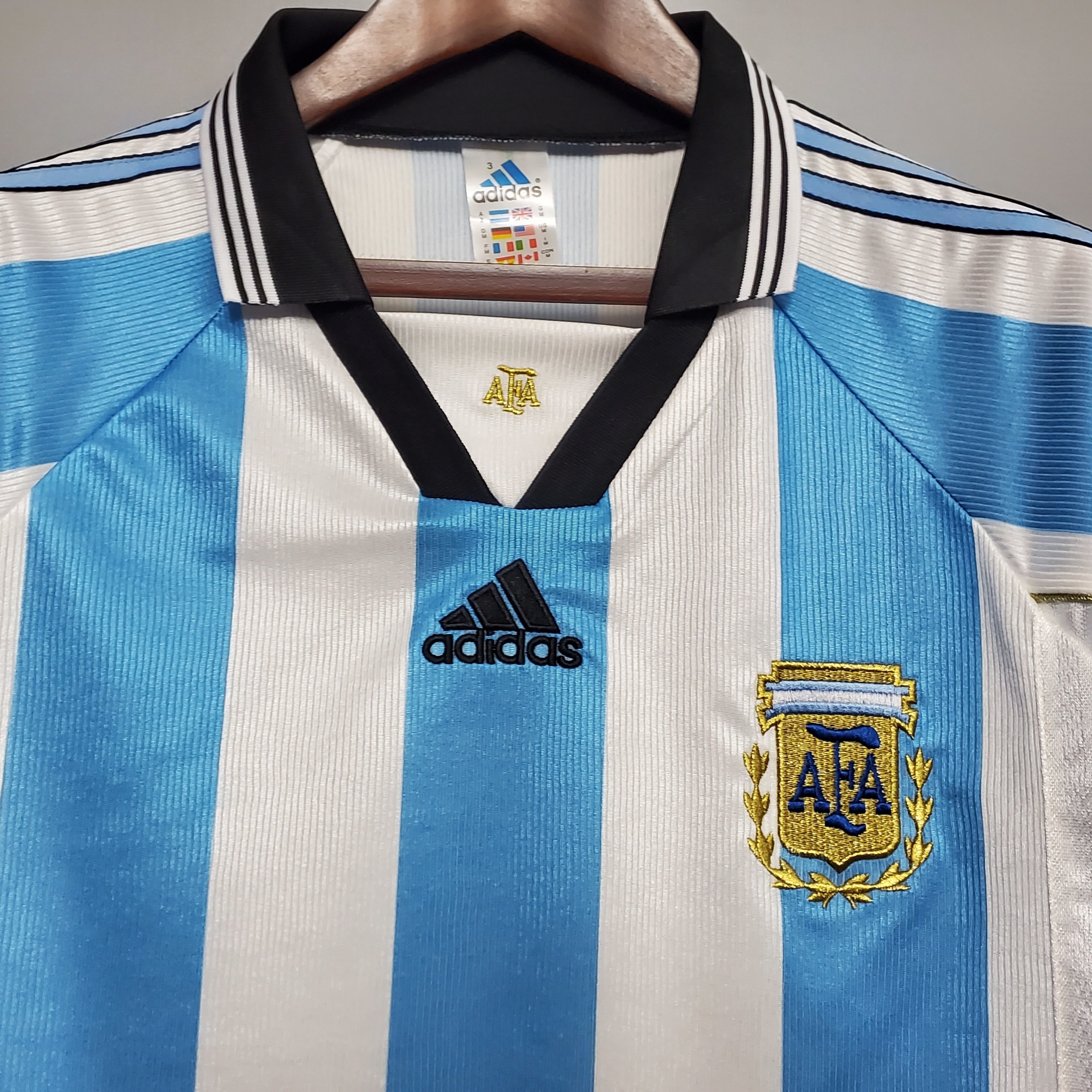 1990s Argentina Retro Football Shirt | Sky Blue White Home