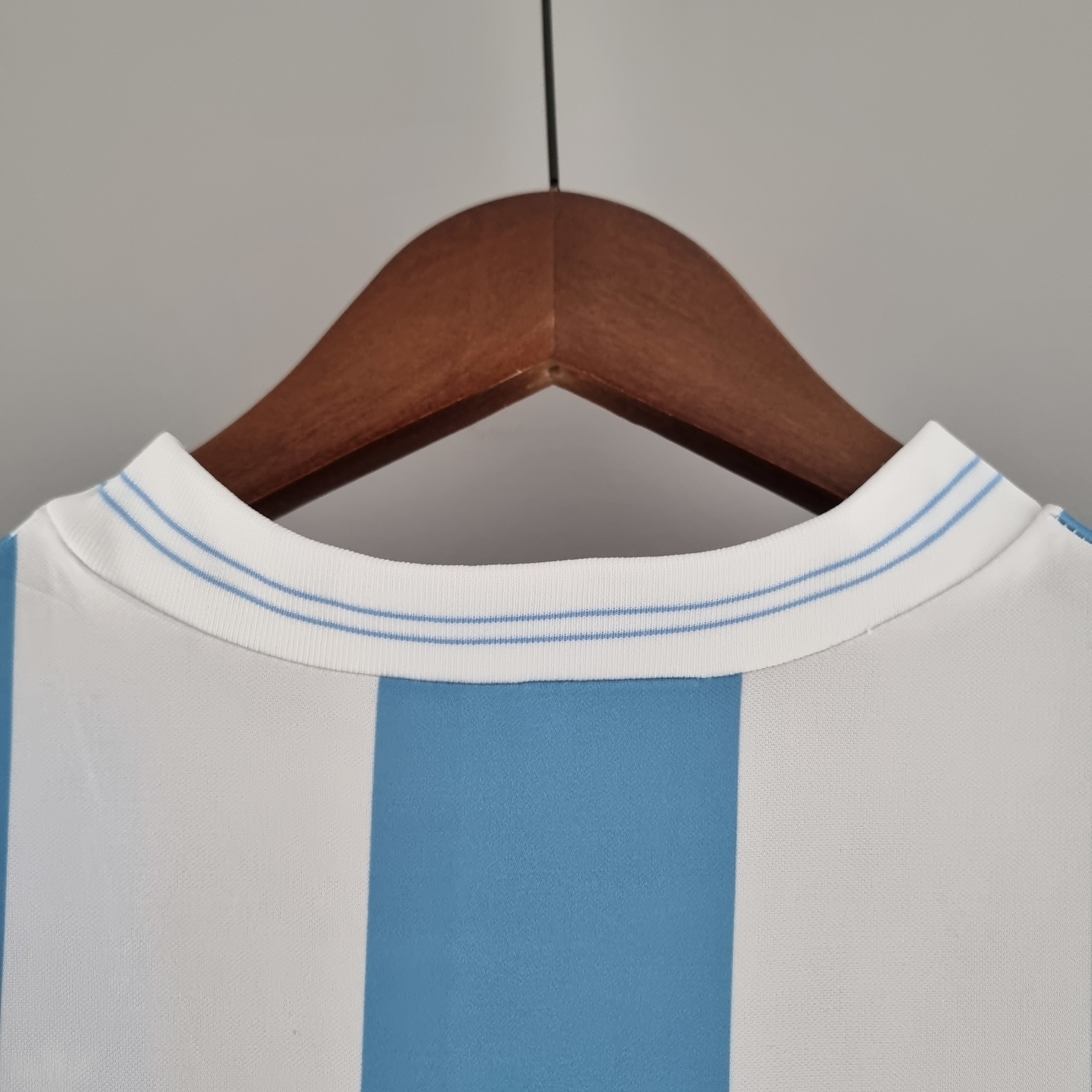 1980s Argentina Retro Football Shirt | Sky Blue White Home