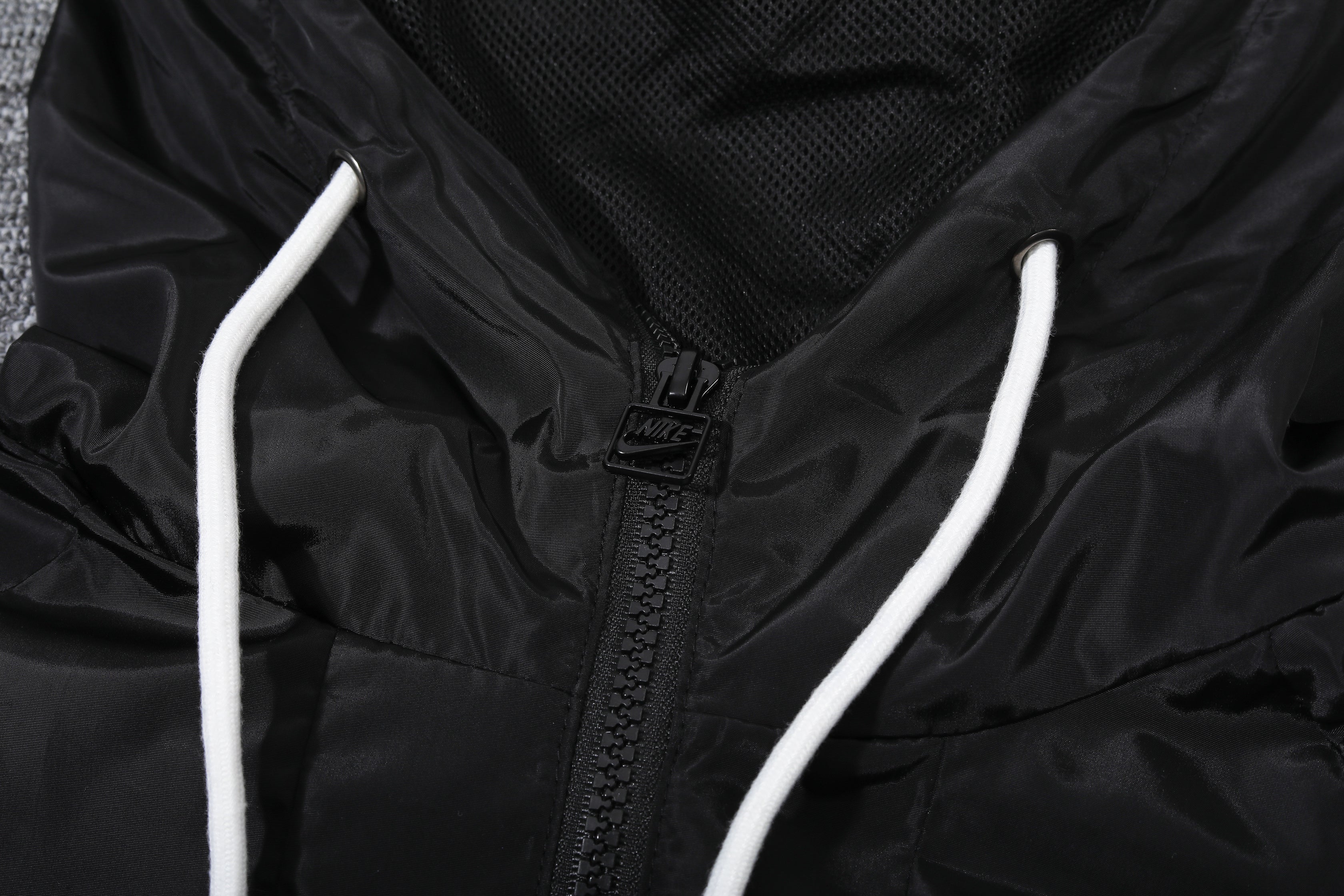 Paris Saint-Germain 23/24 Jacket