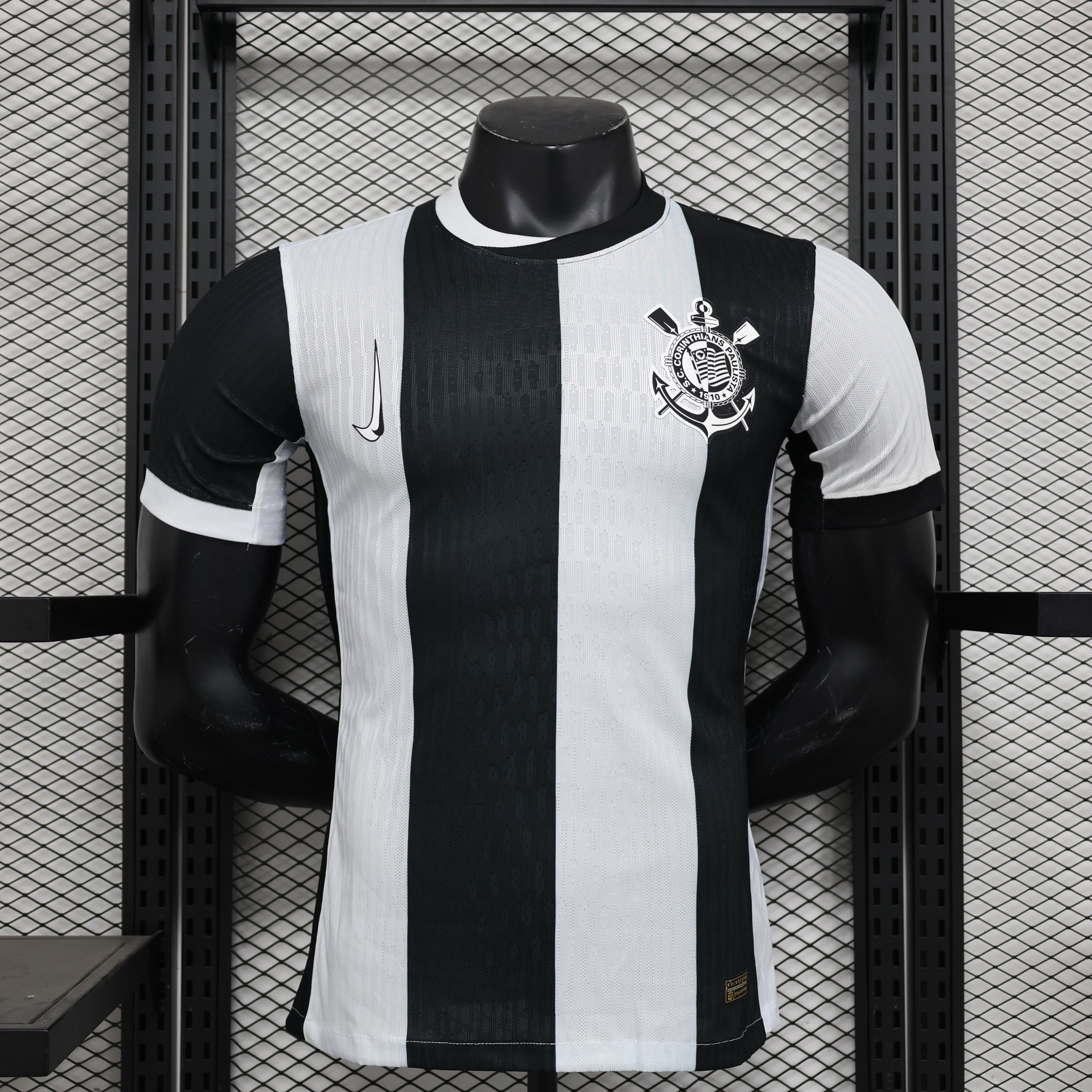 Juventus 24/25 Player Edition Football Jersey
