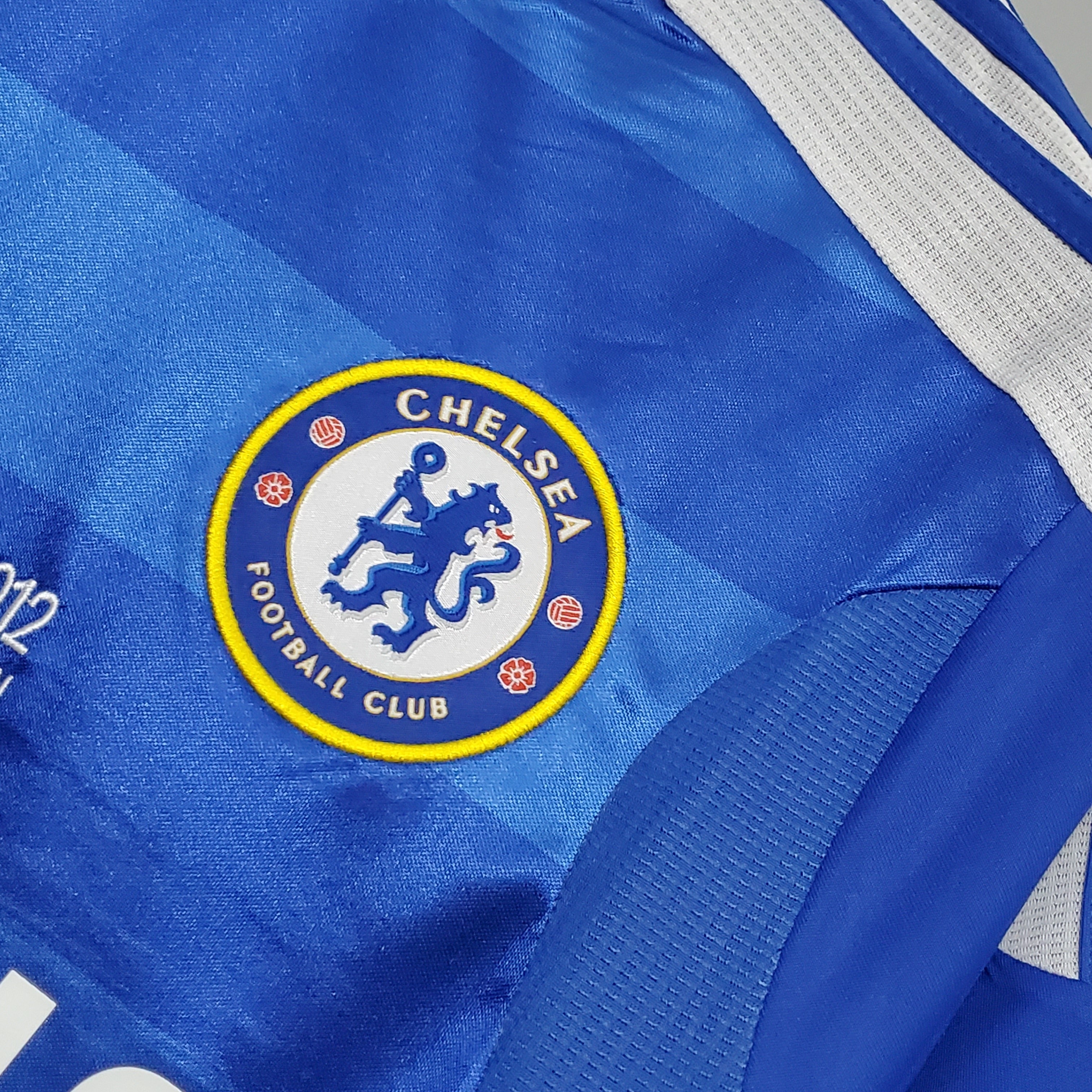 2010s Chelsea Retro Football Shirt | Blue White Home