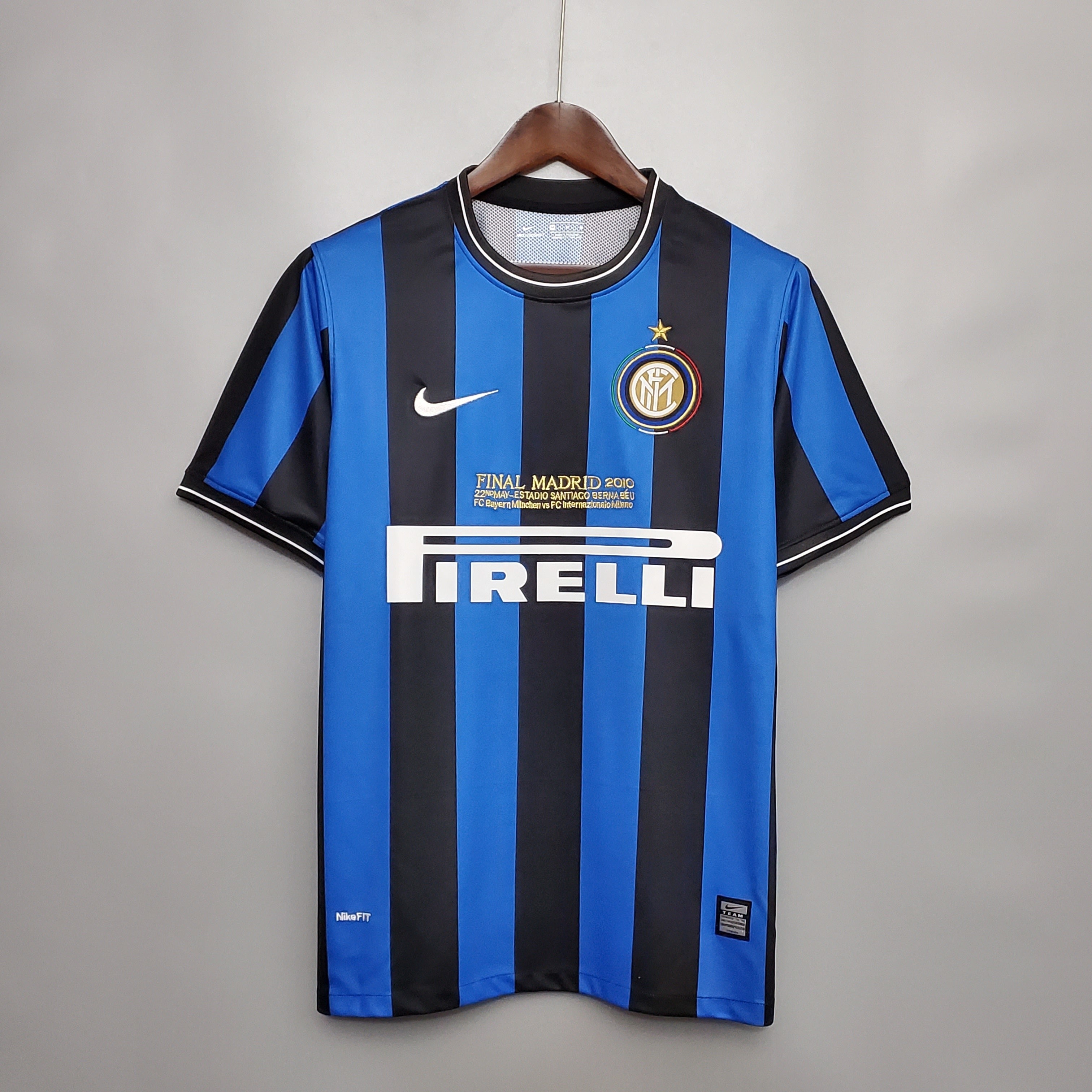 2000s Inter Milan Retro Football Shirt | Blue Black Home