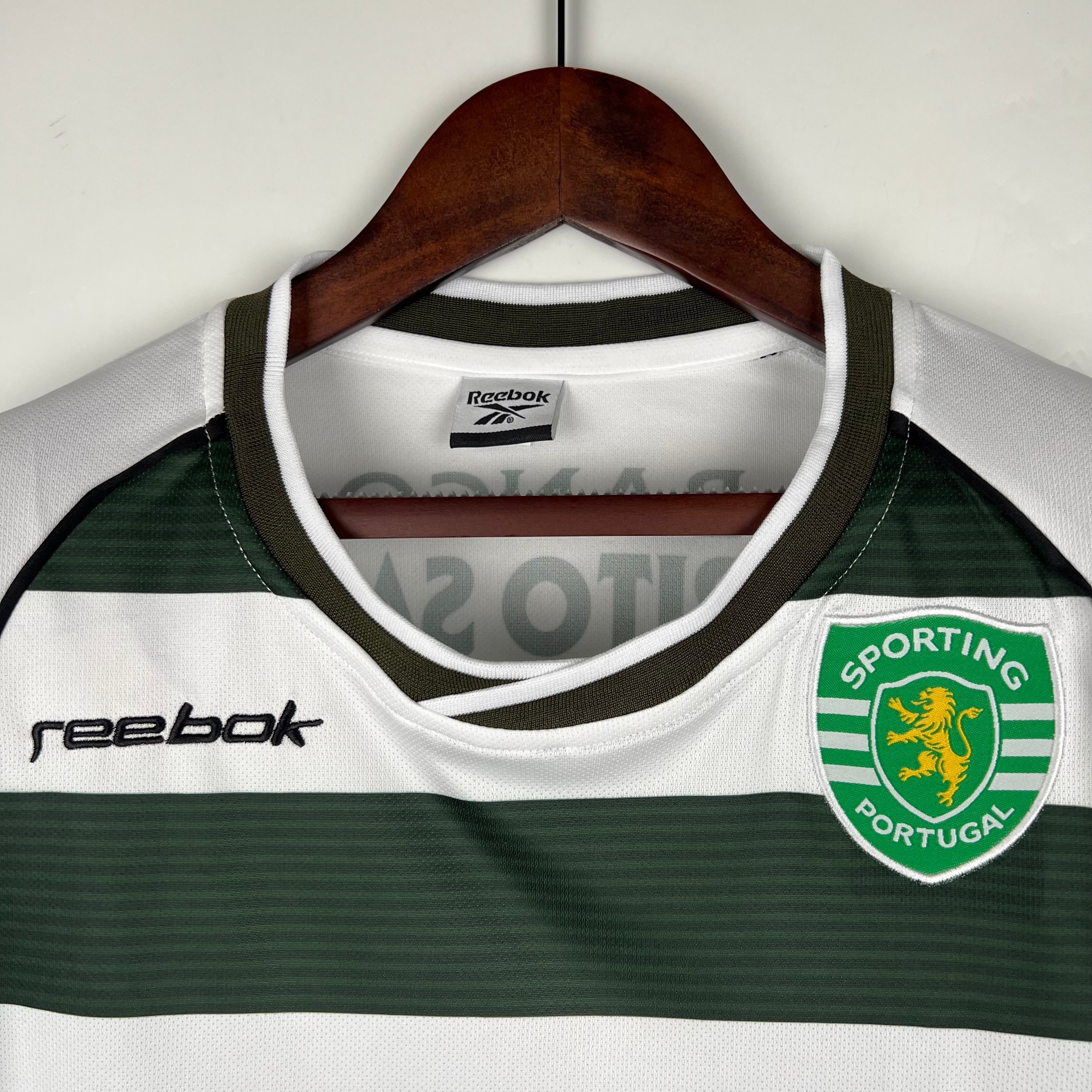 2000s Sporting Lisbon Retro Football Shirt | Green White Home