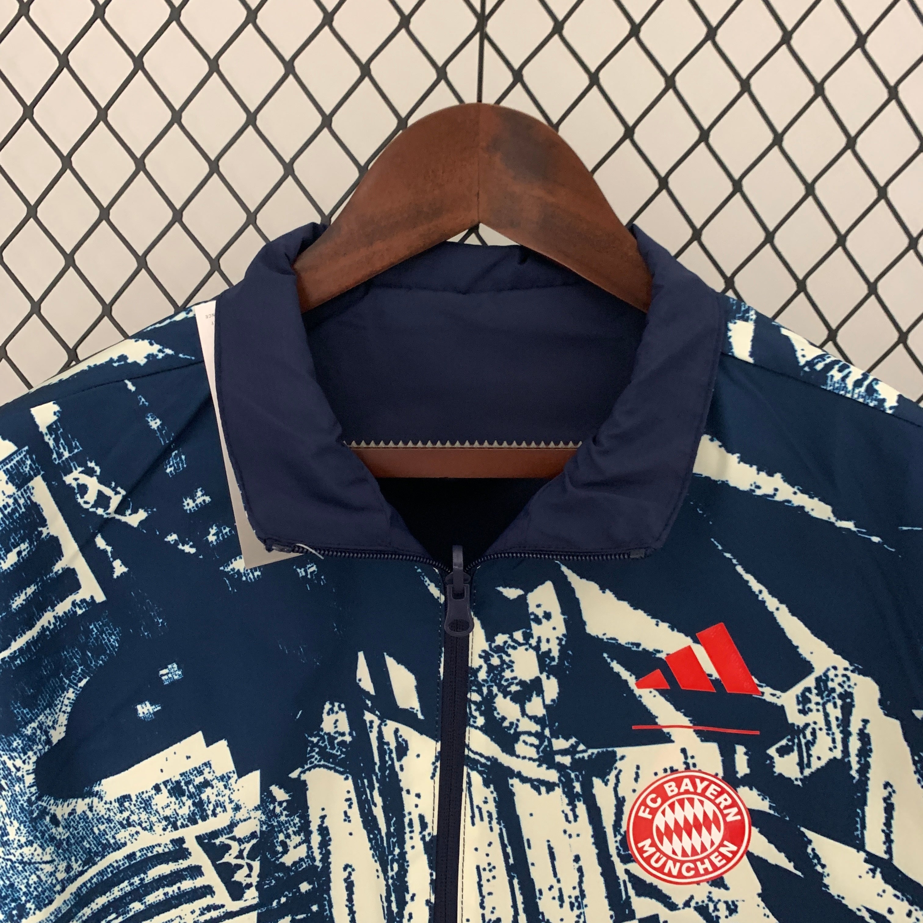 Bayern Munich 23/24 Reversible Jacket