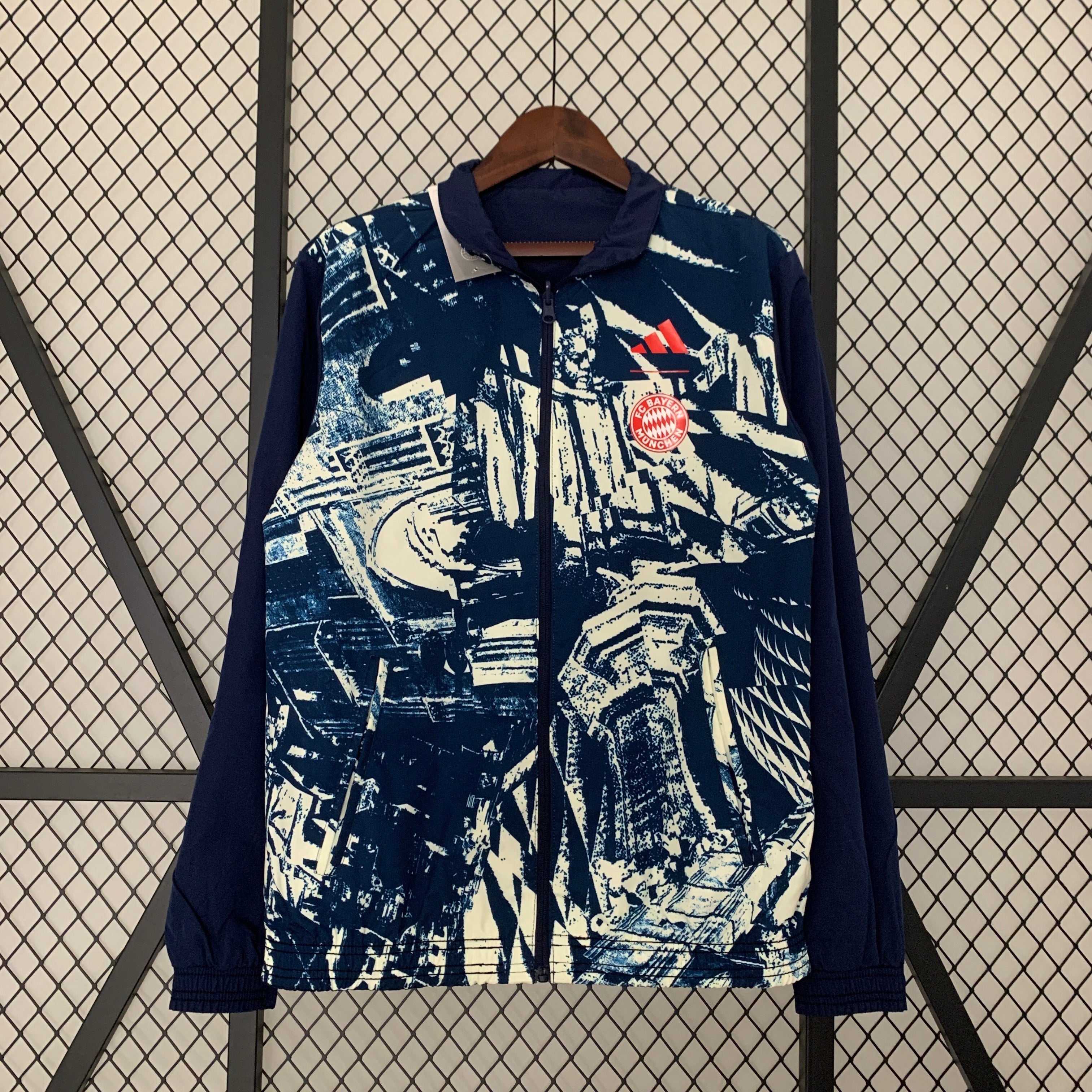 Bayern Munich 23/24 Reversible Jacket