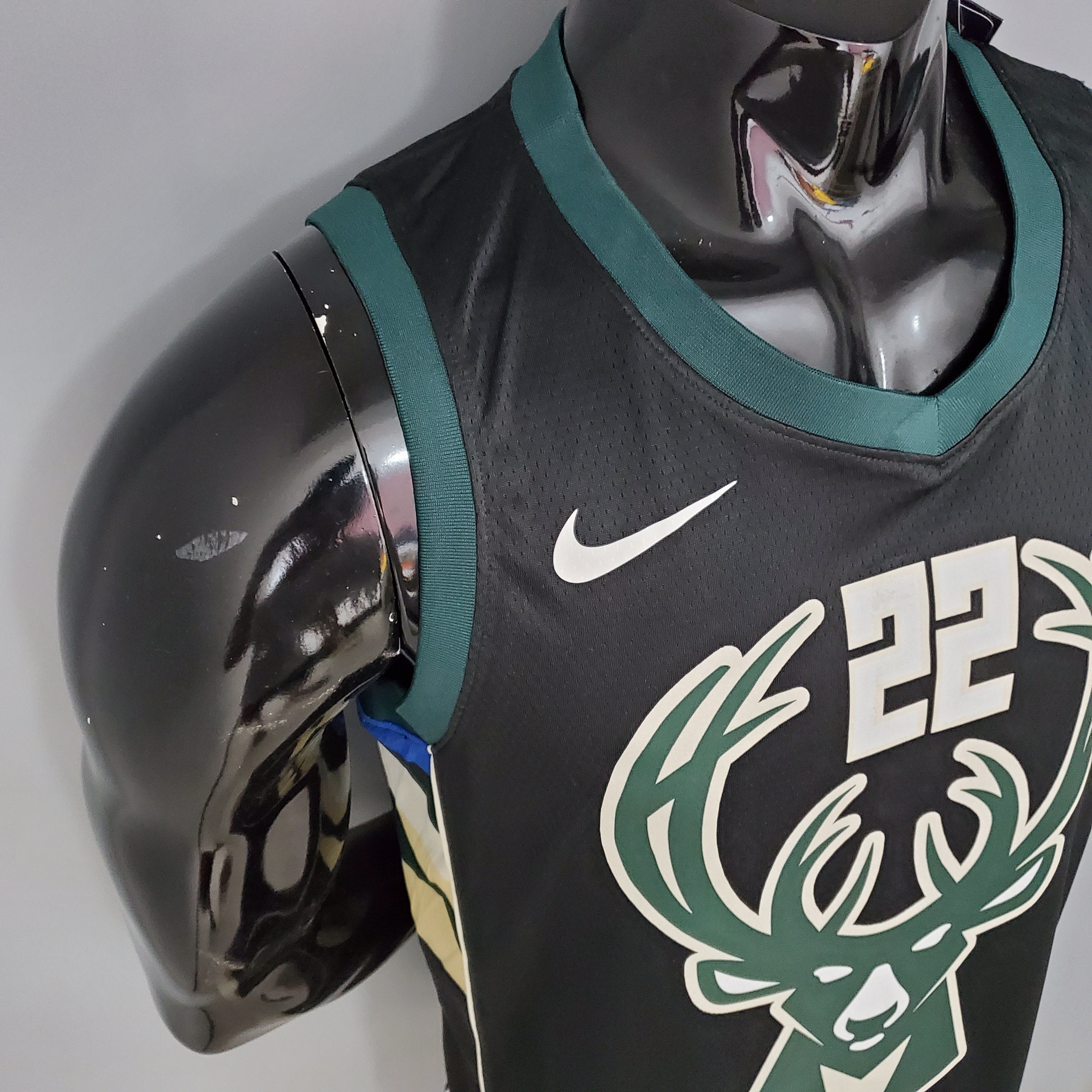 2023 Milwaukee Bucks Middleton #22 Swingman Edition Jersey