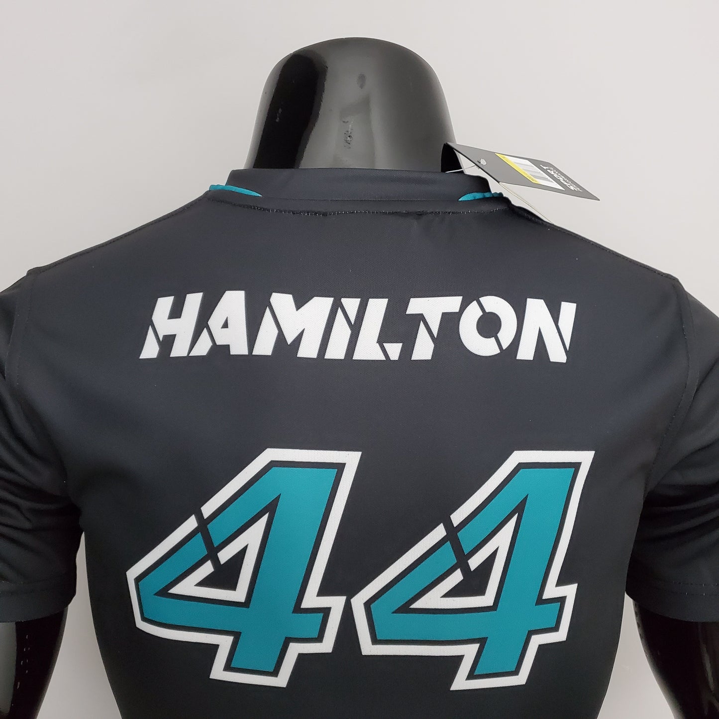 Mercedes F1 2023 T-Shirt – Player Fit – Lewis Hamilton #44 AMG | Black