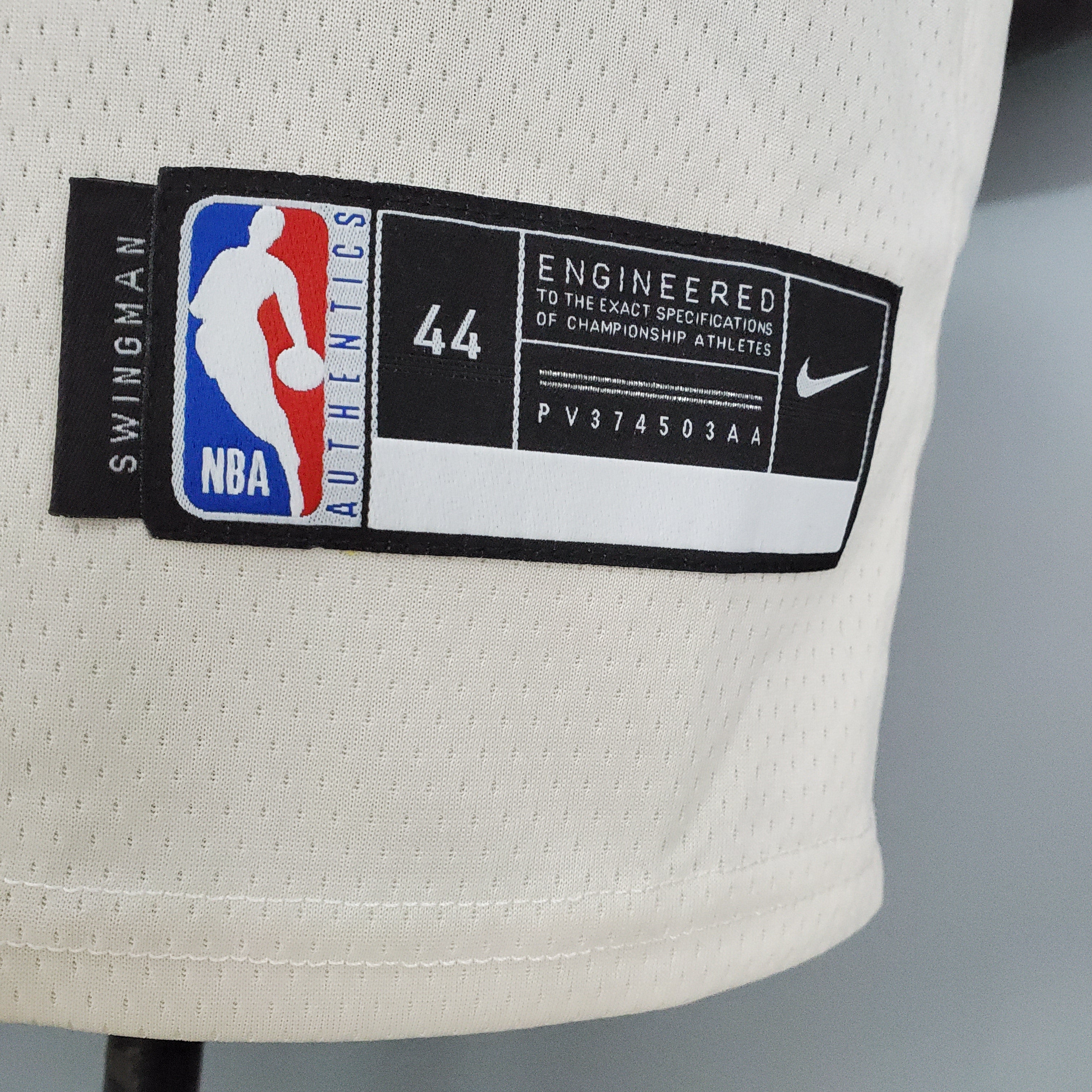 2023 Milwaukee Bucks Middleton #22 Swingman Edition Jersey