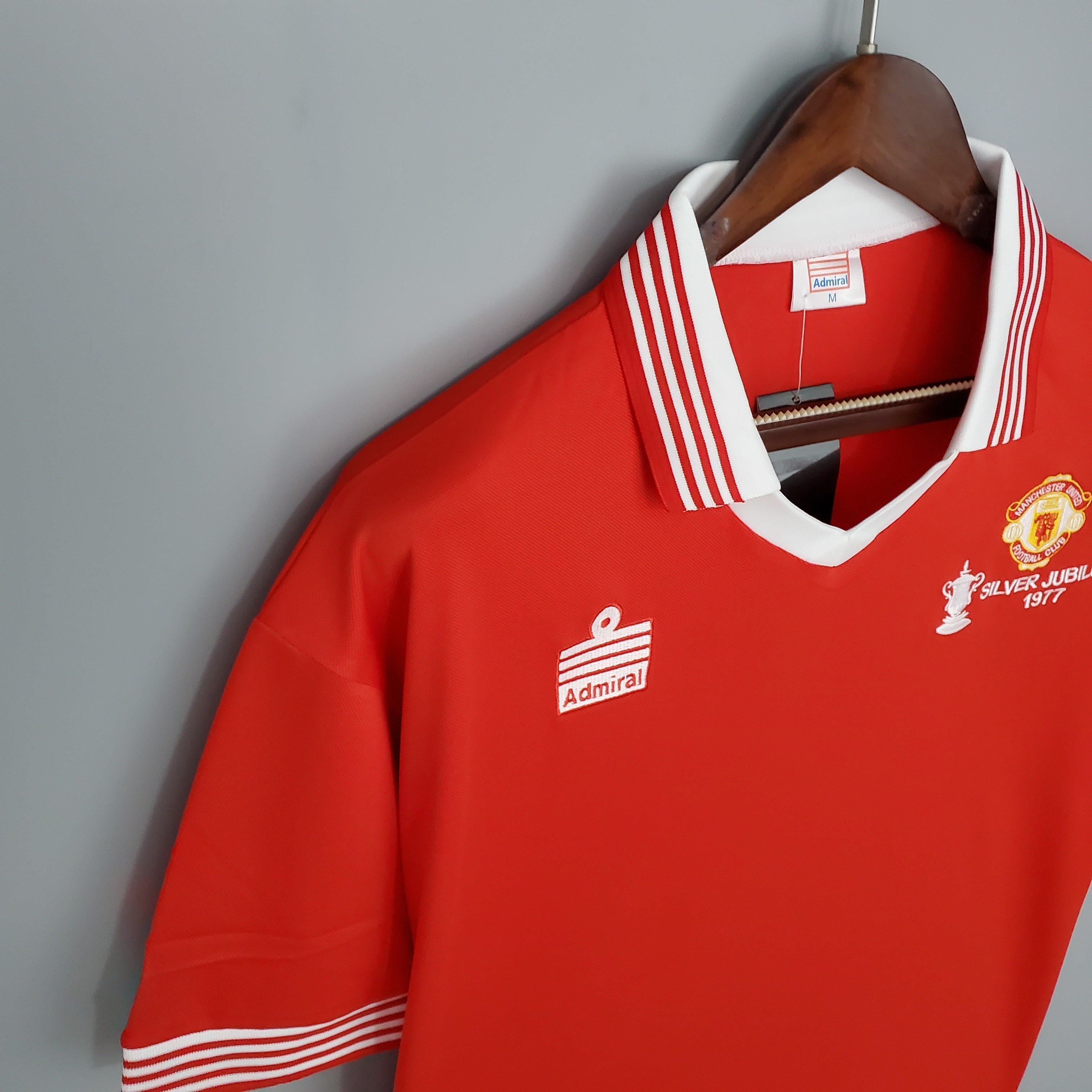 1970s Manchester United Retro Football Shirt | Red White Home
