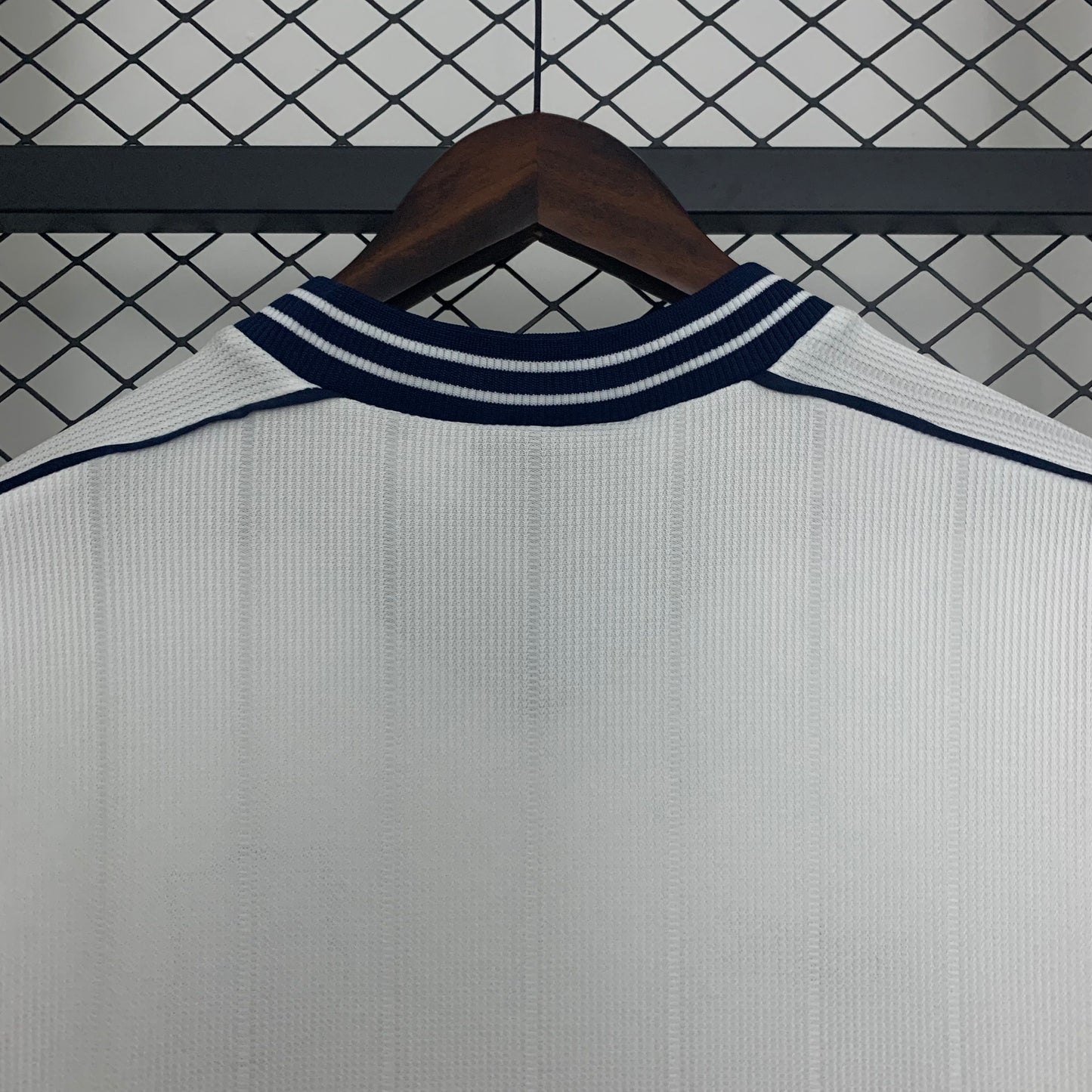 1990s Tottenham Hotspur Retro Football Shirt | White Navy Home