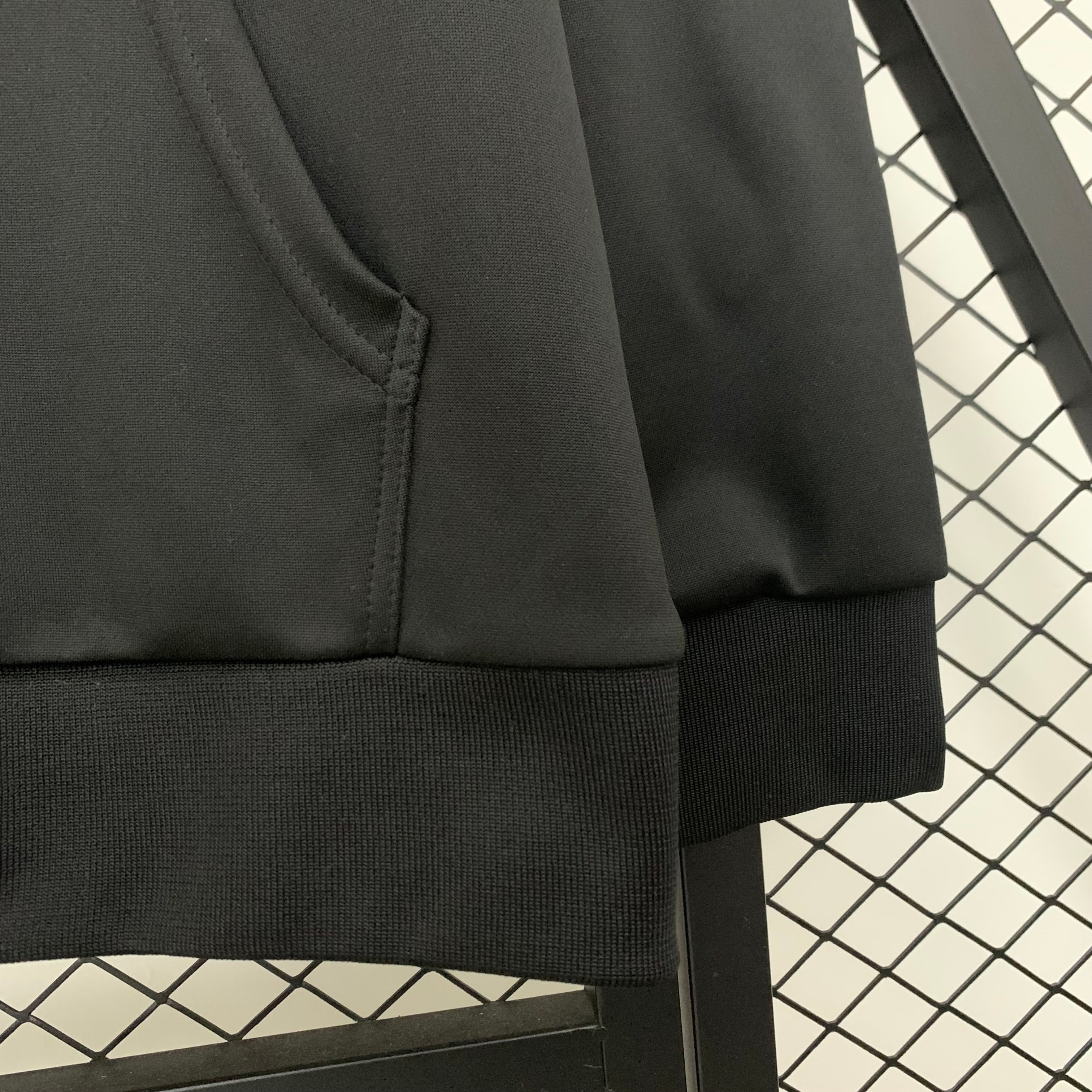 Mercedes AMG F1 2023 Hoodie – Team Edition | Black