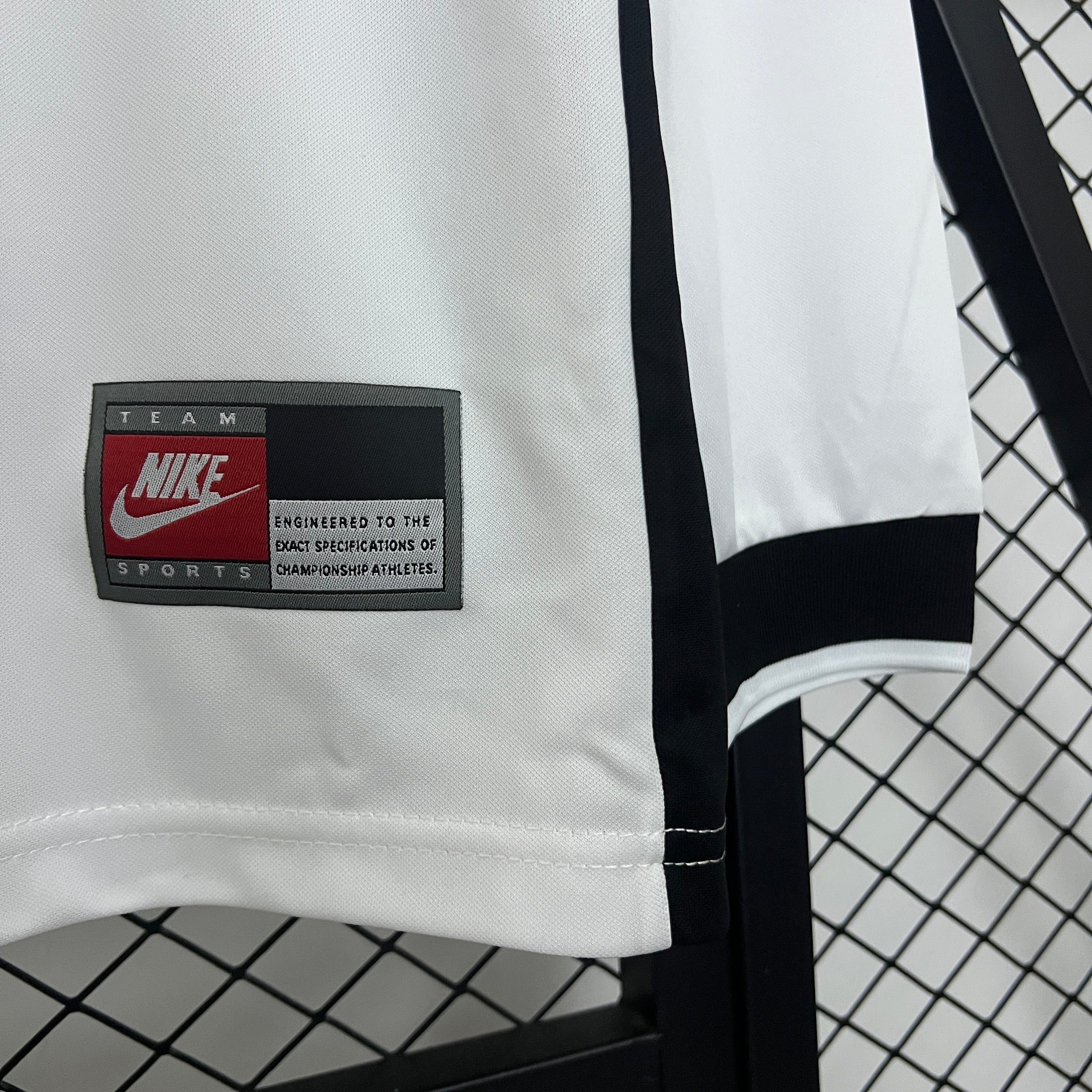 1990s Colo-Colo Retro Football Shirt | White Black Home