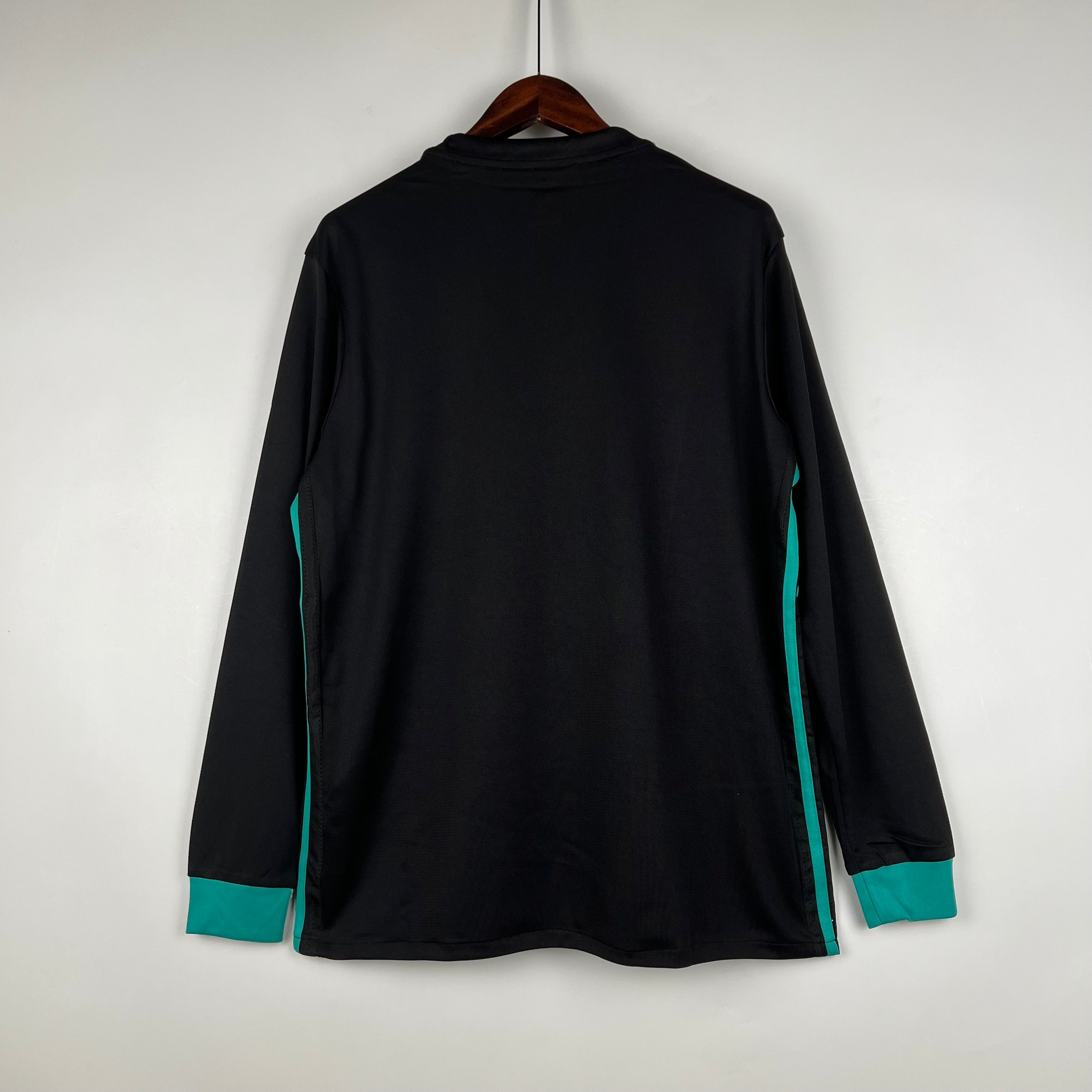 2010s Real Madrid Retro Football Shirt | Black Green Home